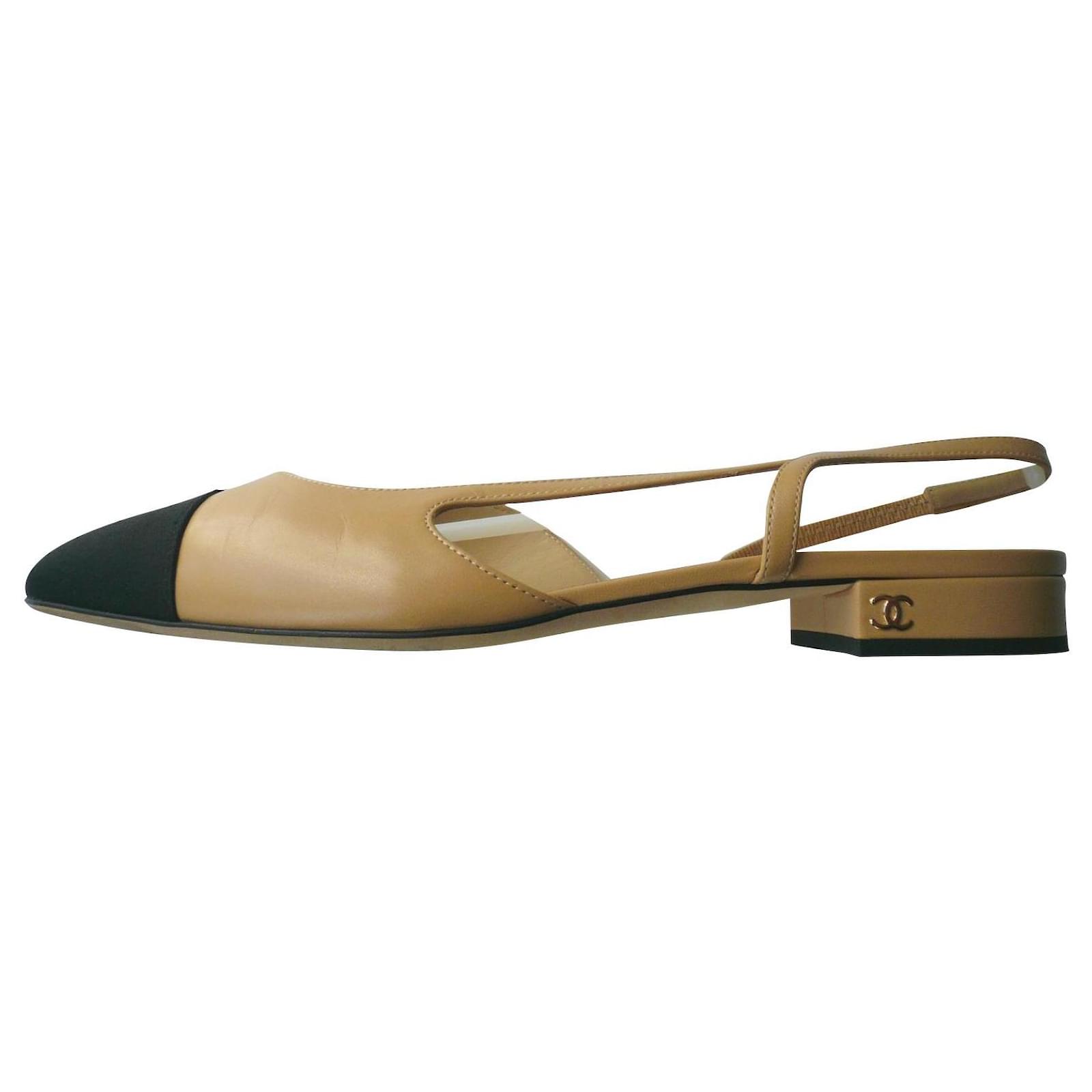 CHANEL Slingback Beige and black slingback pumps very good condition T40,5  IT Leather ref.518225 - Joli Closet