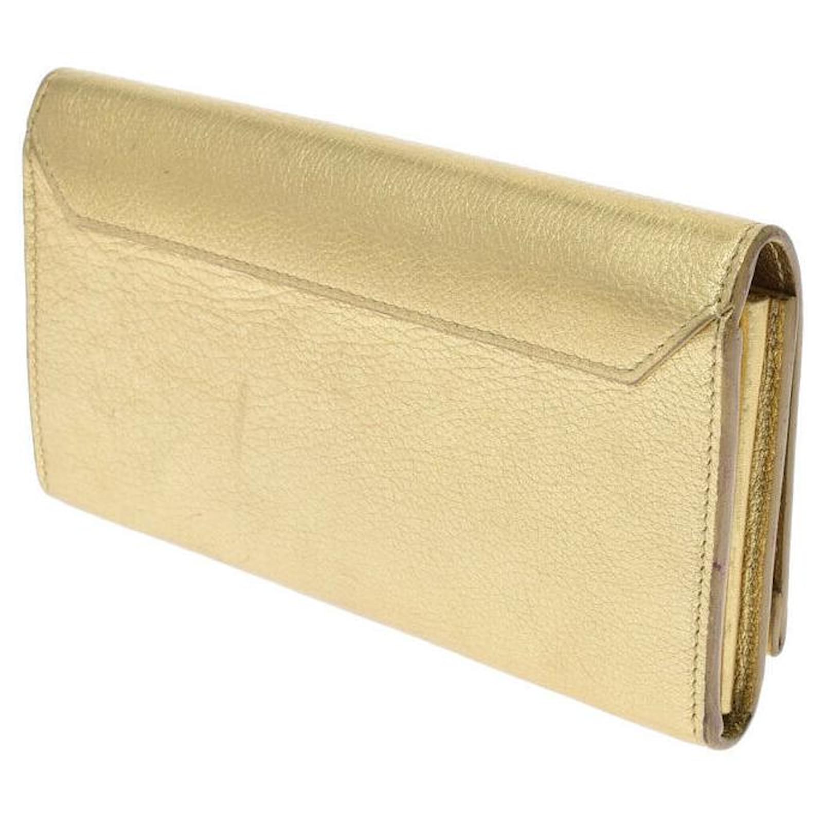 Lockit Louis Vuitton Lokme bag in golden leather ref.233639 - Joli Closet