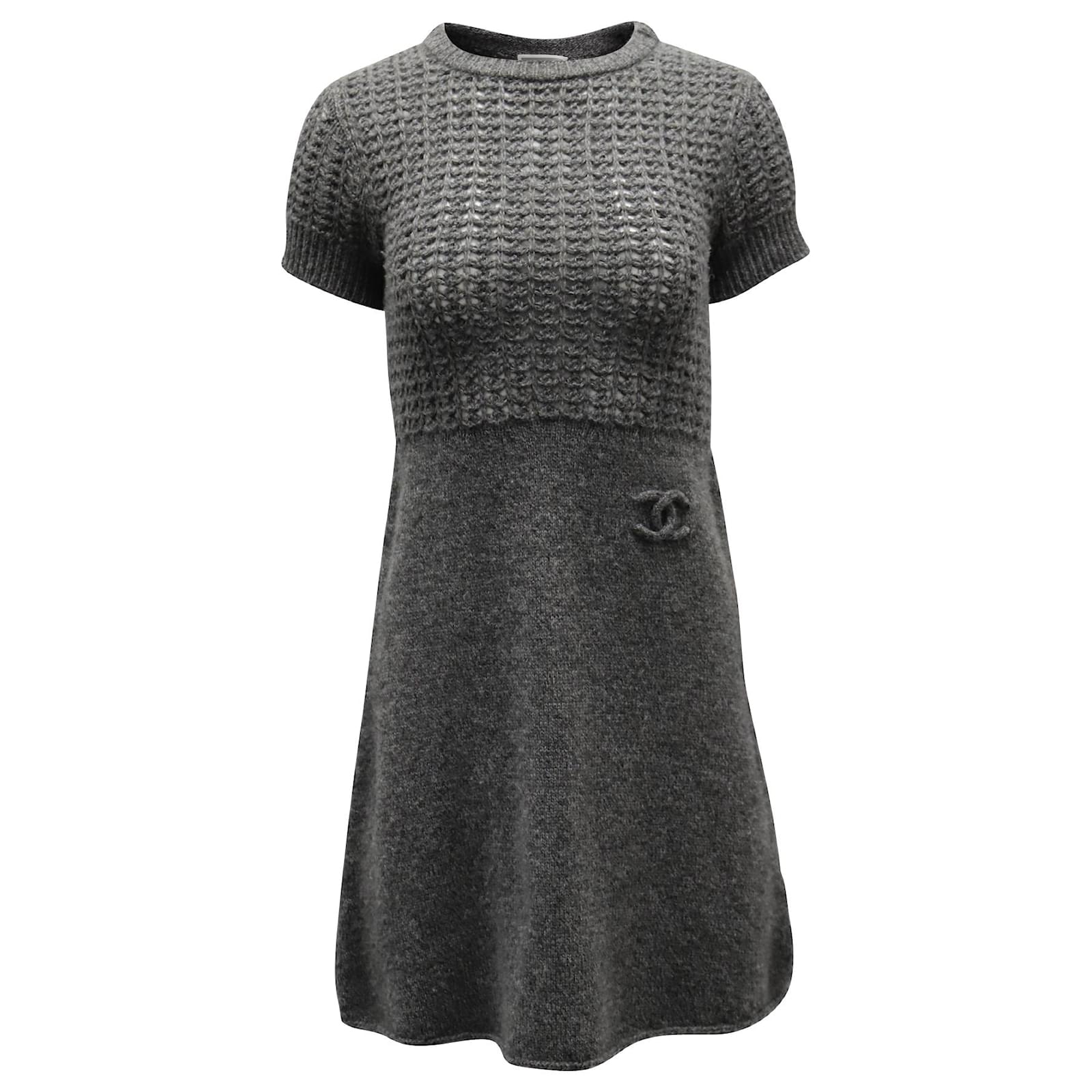 Abito tubino in maglia di Chanel in lana grigia Grigio ref.519858 - Joli  Closet