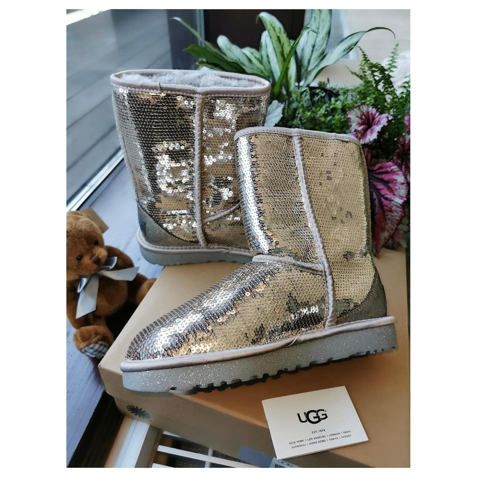 Ugg argenté discount