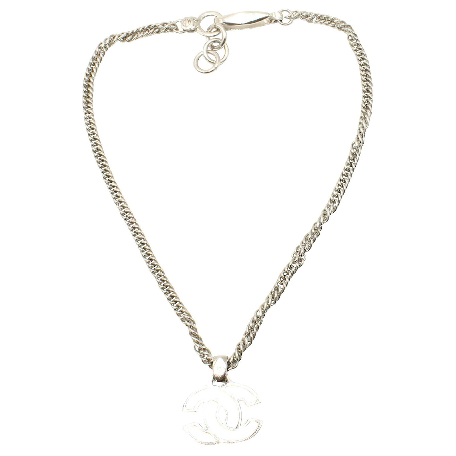 Necklaces Chanel Vintage Silver Tone Chocker with CC Size Unique Inter