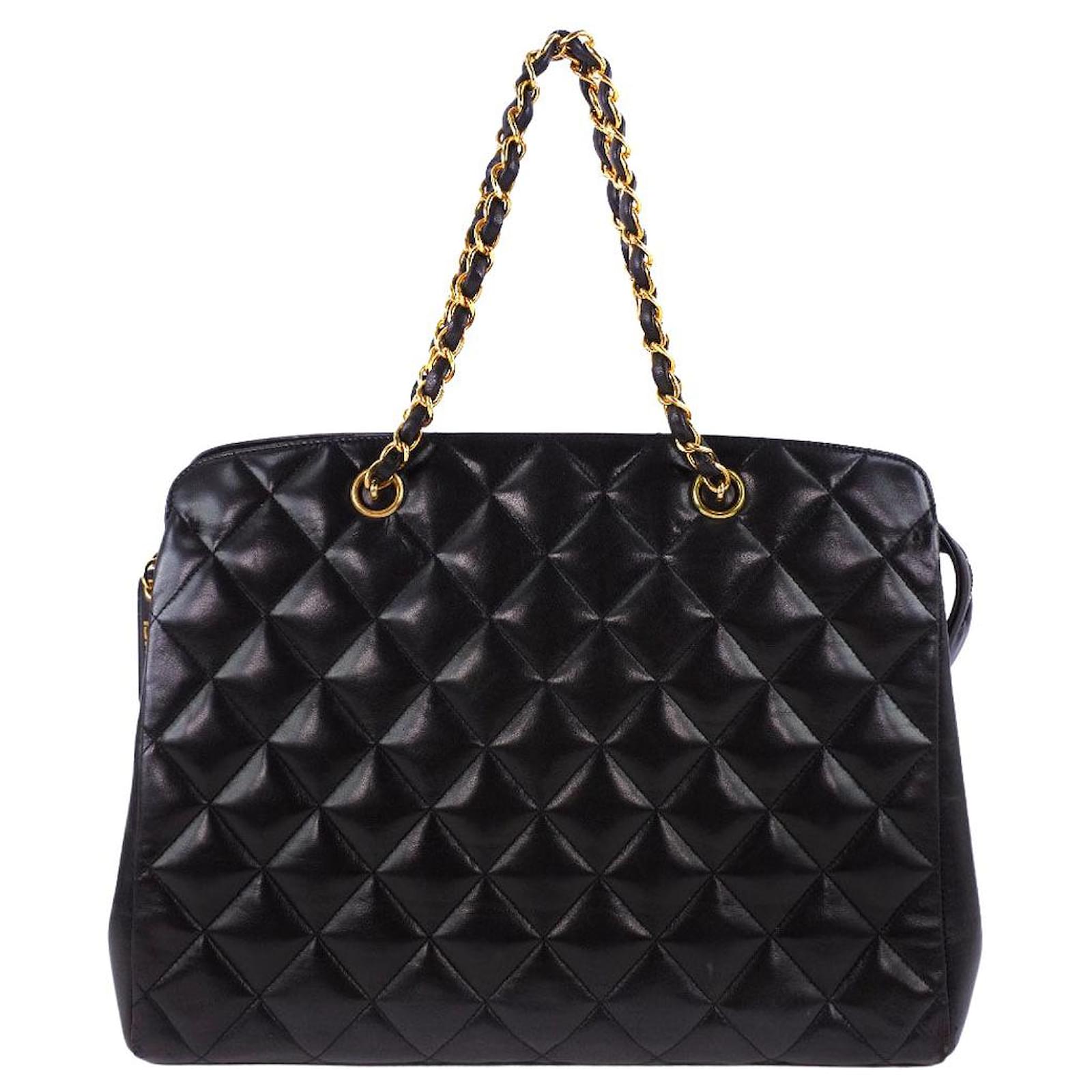 Chanel Matrasse Black Leather ref.522653 - Joli Closet