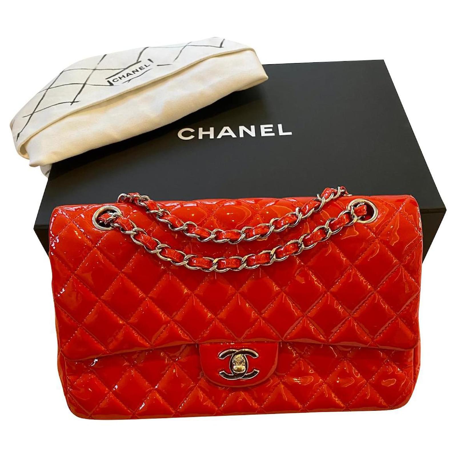 Chanel Timeless Classic lined Flap Medium Red Patent leather ref.525056 -  Joli Closet