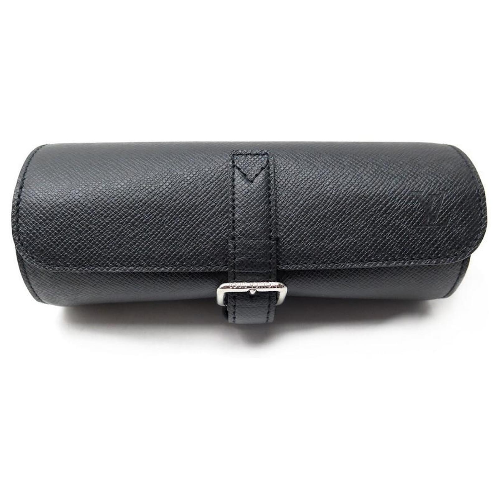 Louis Vuitton Taiga Leather 3 Watch Case