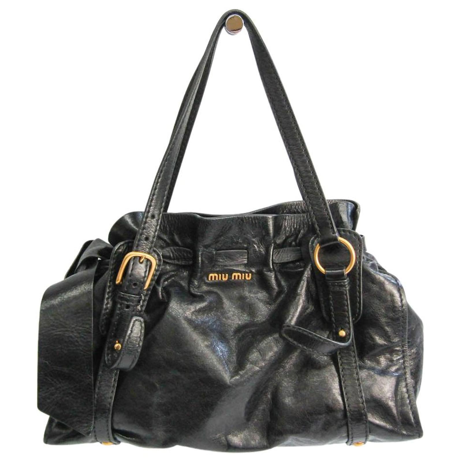 Bow bag leather tote Miu Miu Black in Leather - 18532345
