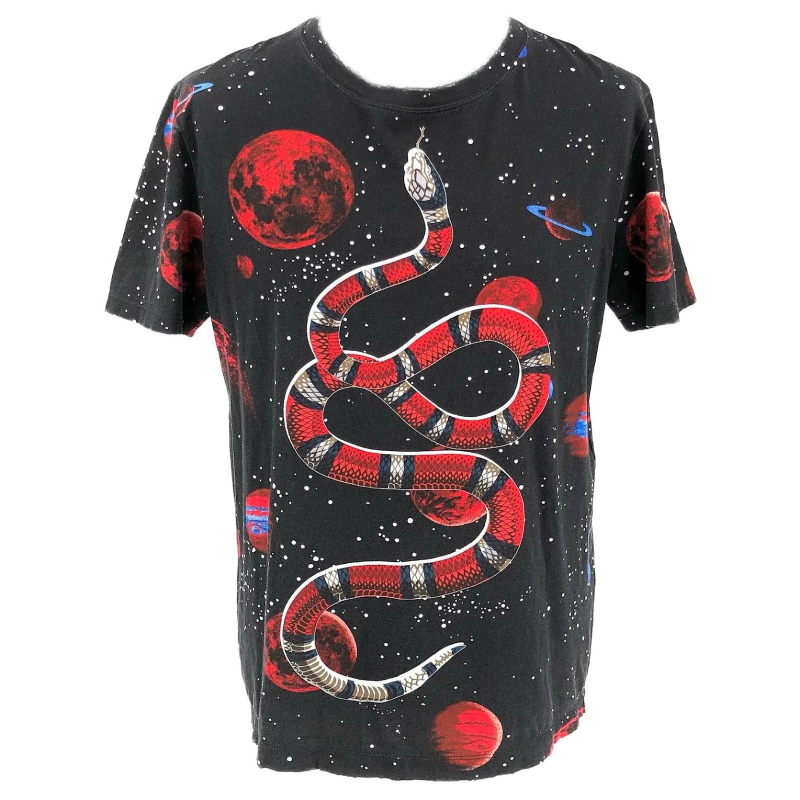 Gucci t-shirt black with space and snake design ref.530690 - Joli