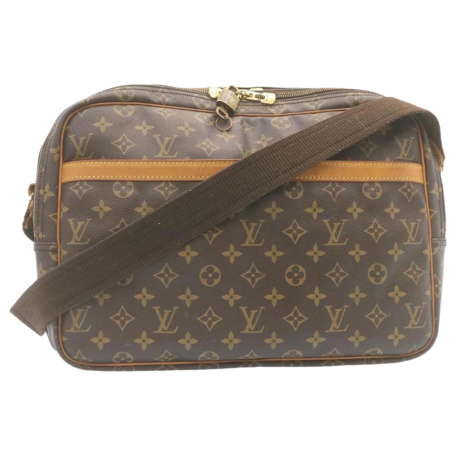 Louis Vuitton Reporter GM Monogram Canvas Shoulder Bag