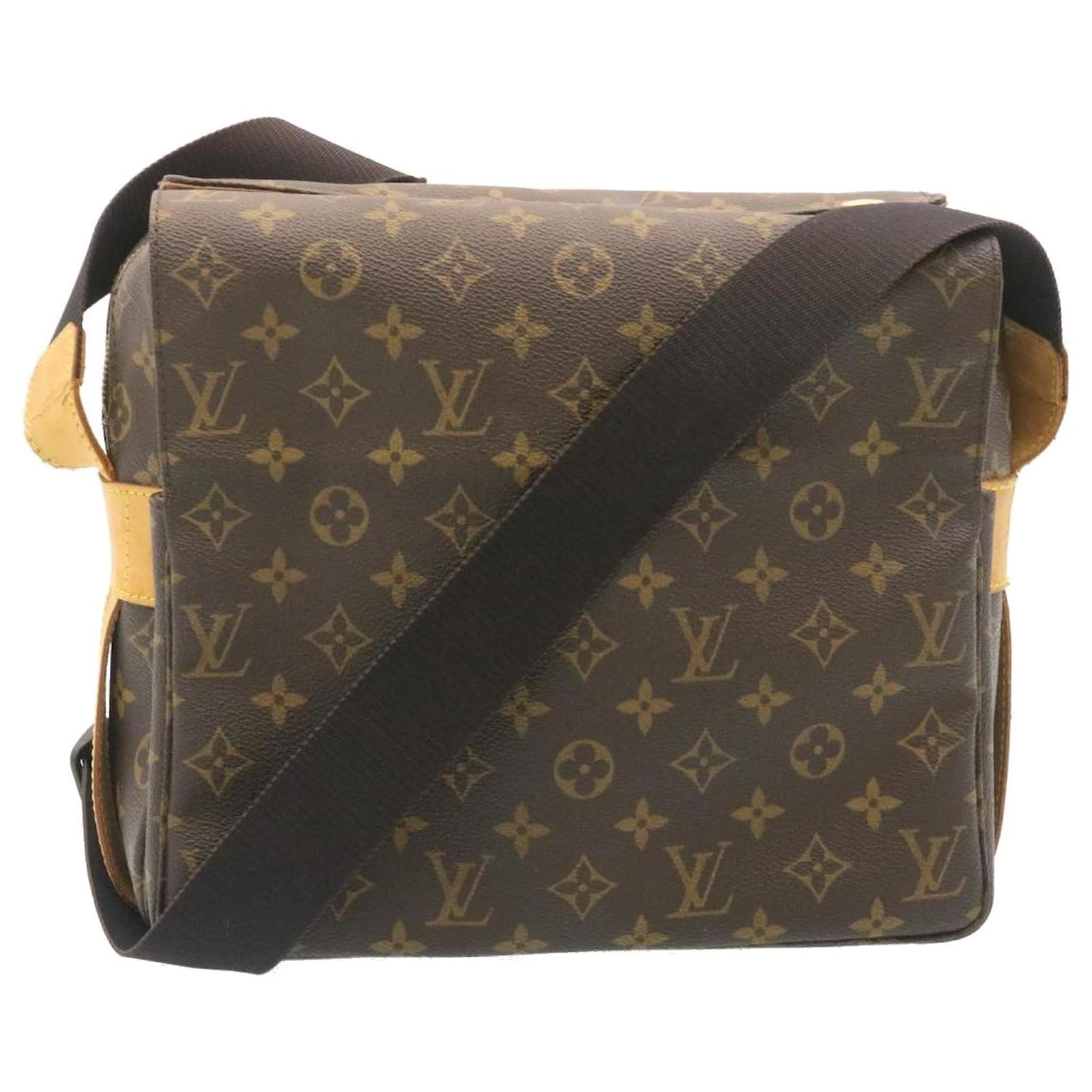 LOUIS VUITTON Monogram Naviglio Shoulder Bag M50205 LV Auth hs593 Cloth  ref.531805 - Joli Closet