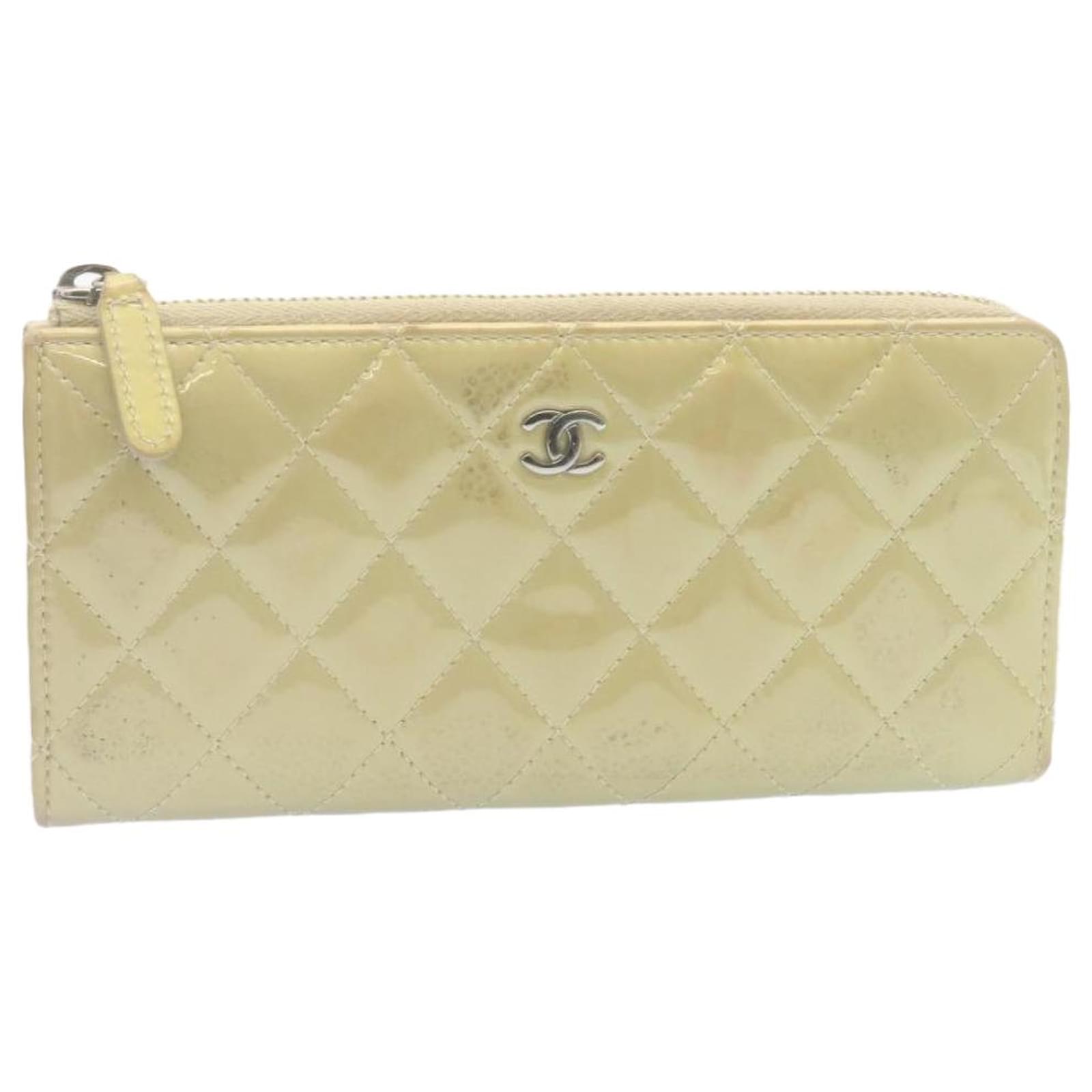 Chanel Womens Leather Quilted Matelasse Long Wallet Gold