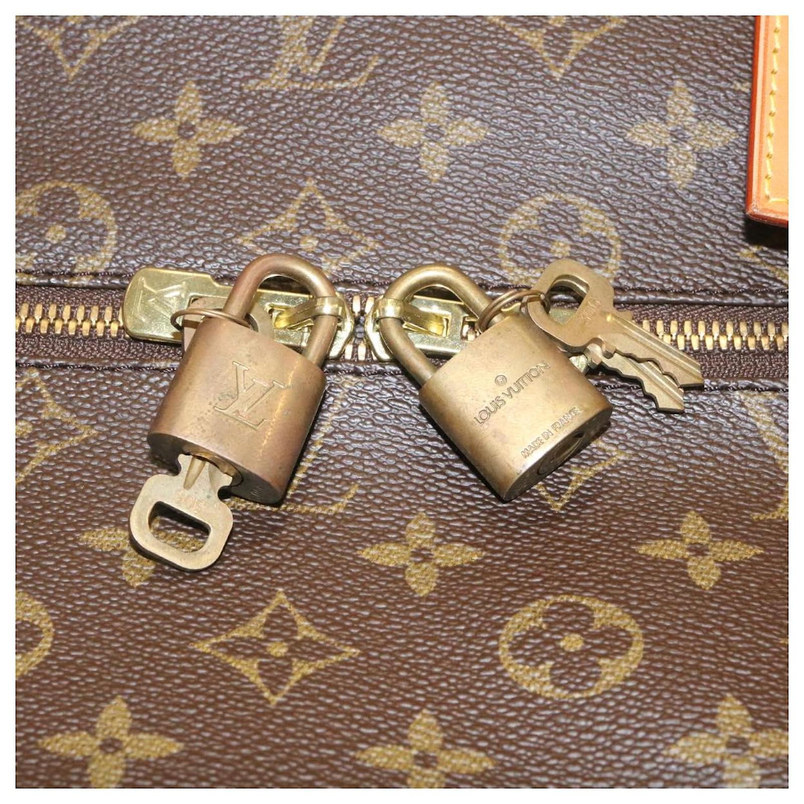 LOUIS VUITTON Monogram Portable Shoulder Strap Garment Cover