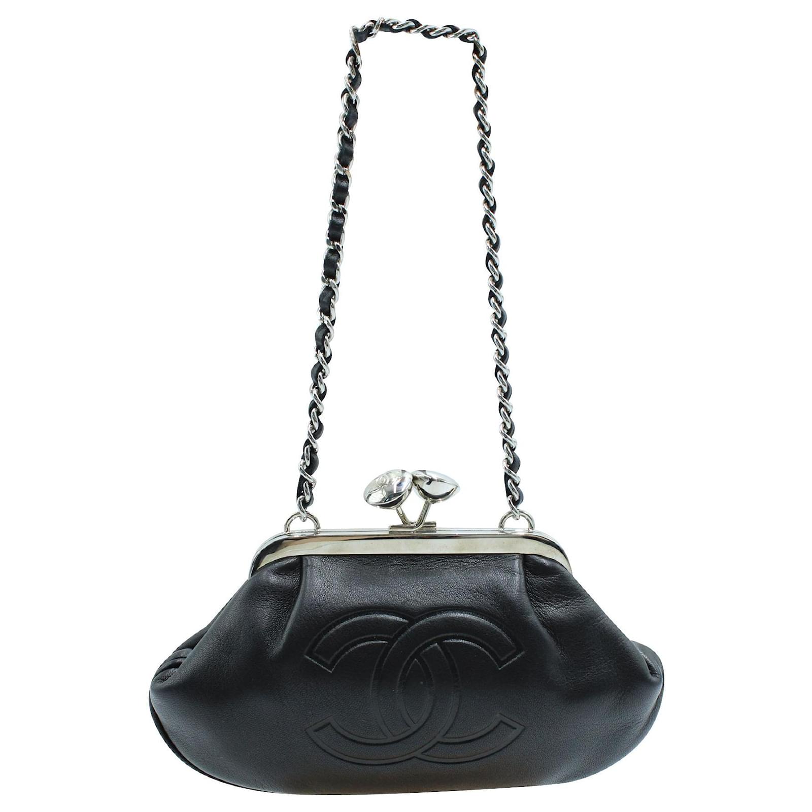 Chanel Monedero vintage de piel de cordero con cadena para el hombro Negro ref.535584 Joli Closet