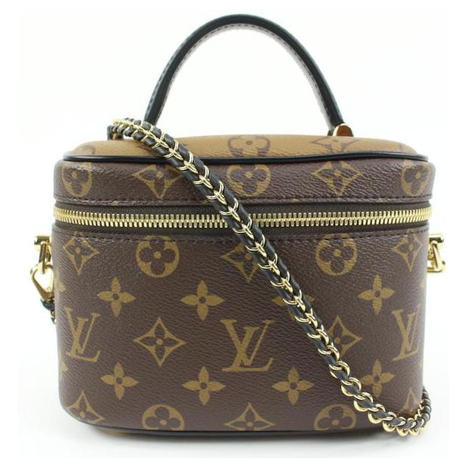 Louis Vuitton Monogram Reverse Vanity PM Crossbody Train Case Bag Leather  ref.536158 - Joli Closet
