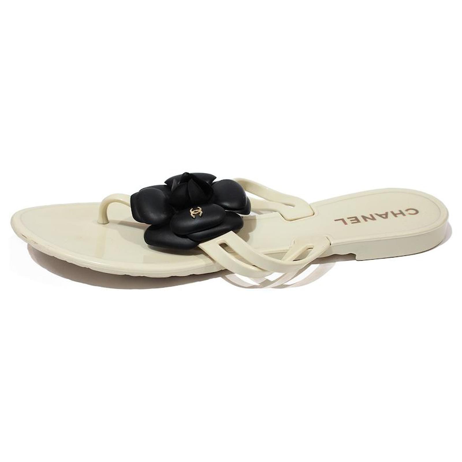Chanel Sandals Black Beige Plastic ref.540025 - Joli Closet