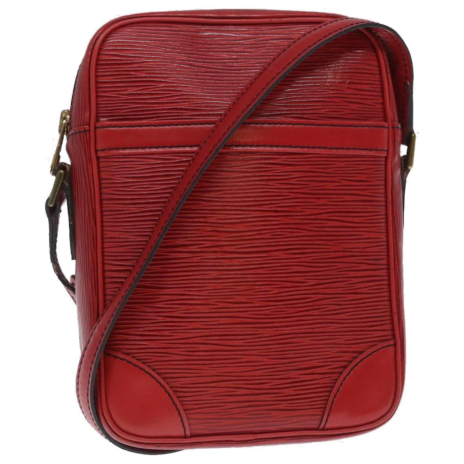 Louis Vuitton Danube Red Leather ref.507944 - Joli Closet