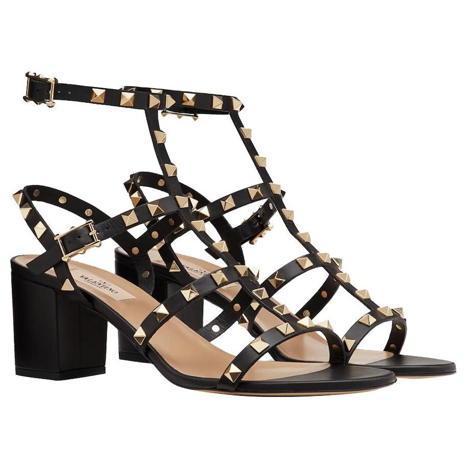 Valentino garavani rockstud hot sale block heel sandals