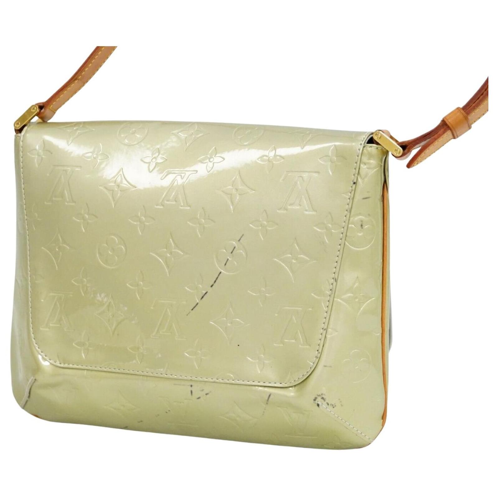 Louis Vuitton Thompson Street Green Patent leather ref.544848 - Joli Closet