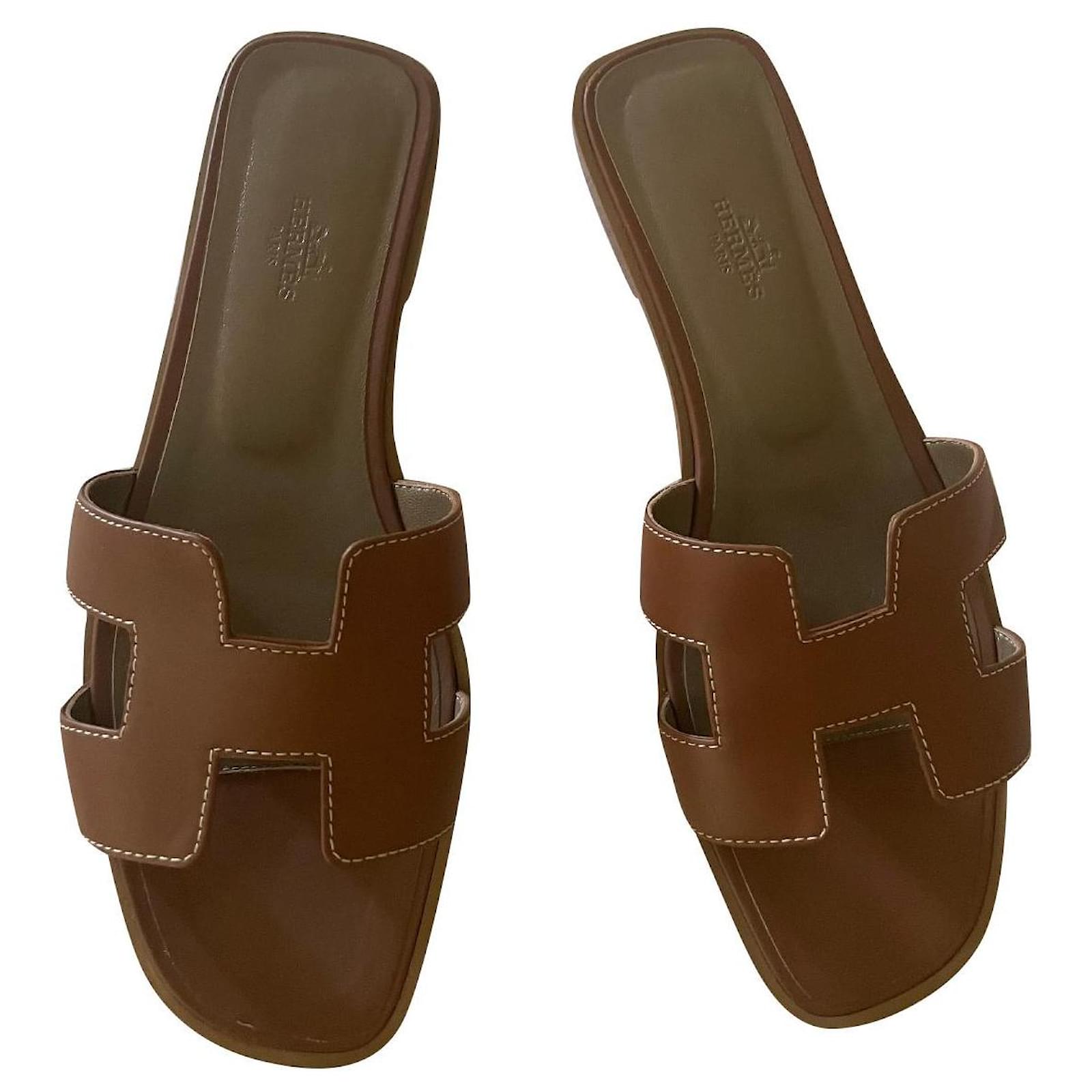 Oran Hermès Sandals Beige Leather ref.547132 - Joli Closet