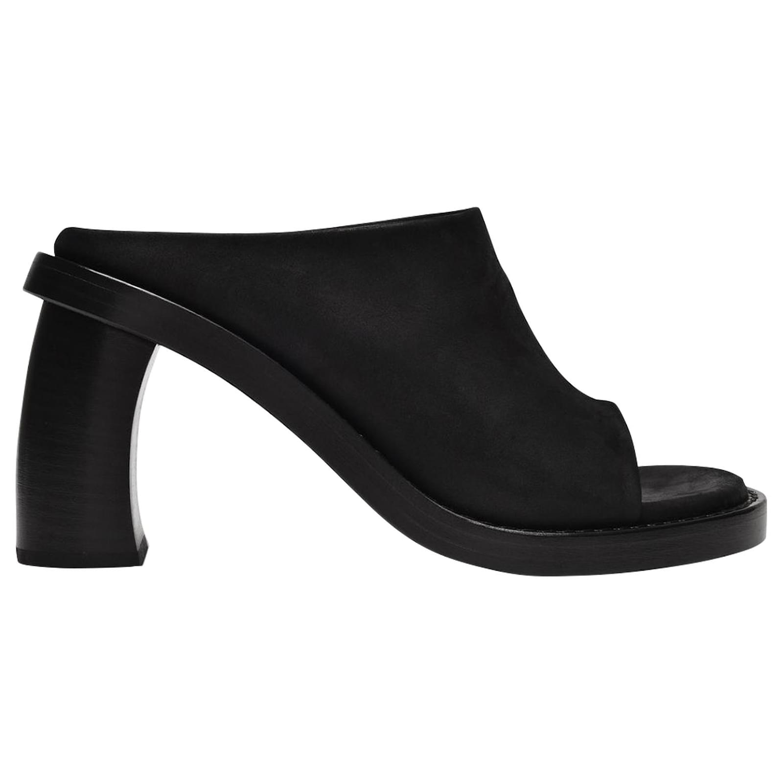 【関税込み】Ann Demeulemeester ブラック Clara ヒールサンダル Ann Demeulemeesterのブラック Clara ヒールサンダルがセール中