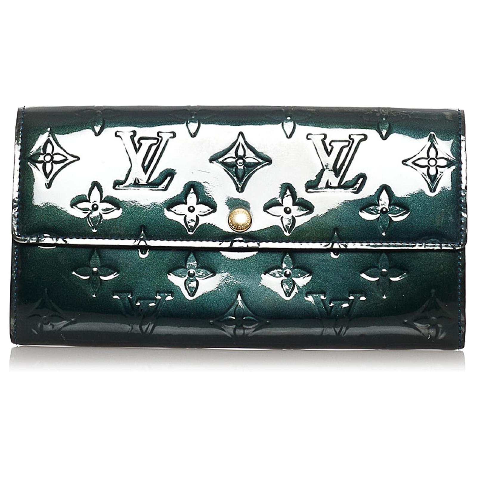 Louis Vuitton Green Vernis Sarah Long Wallet Dark green Leather Patent  leather ref.549976 - Joli Closet