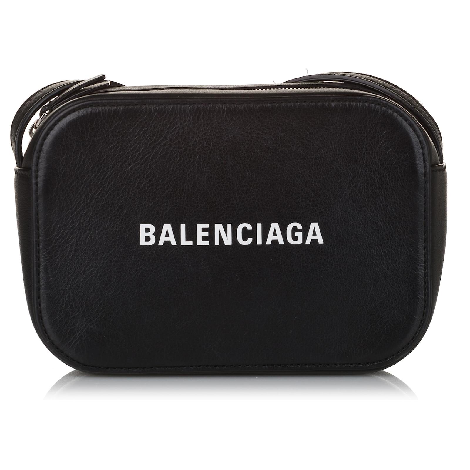 BALENCIAGA 552372 logo Everyday camera bag XS Shoulder Bag Leather