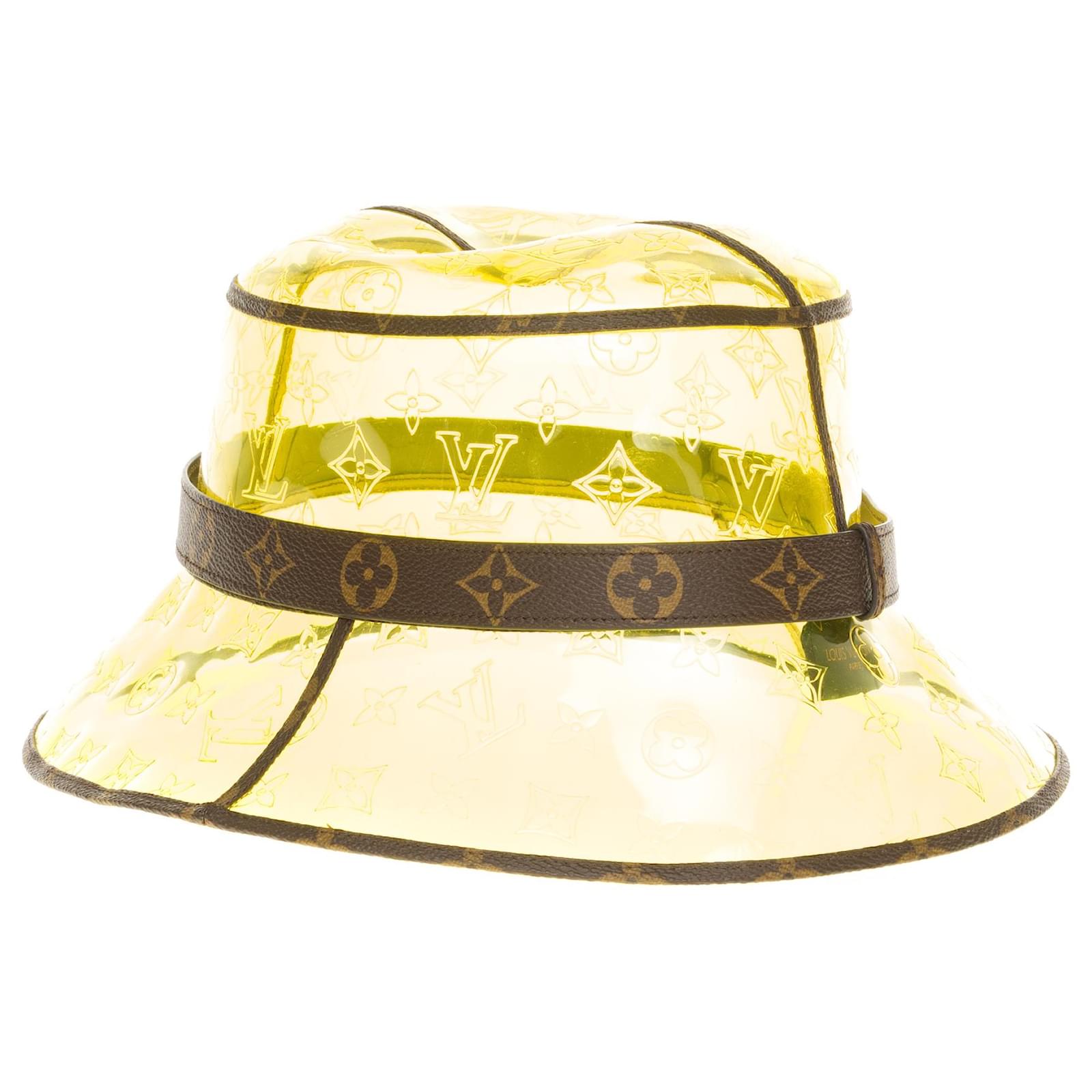 Superb and Rare Louis Vuitton hat/Bob bi-material in monogram transparent  yellow vinyl and monogram canvas ref.552213 - Joli Closet