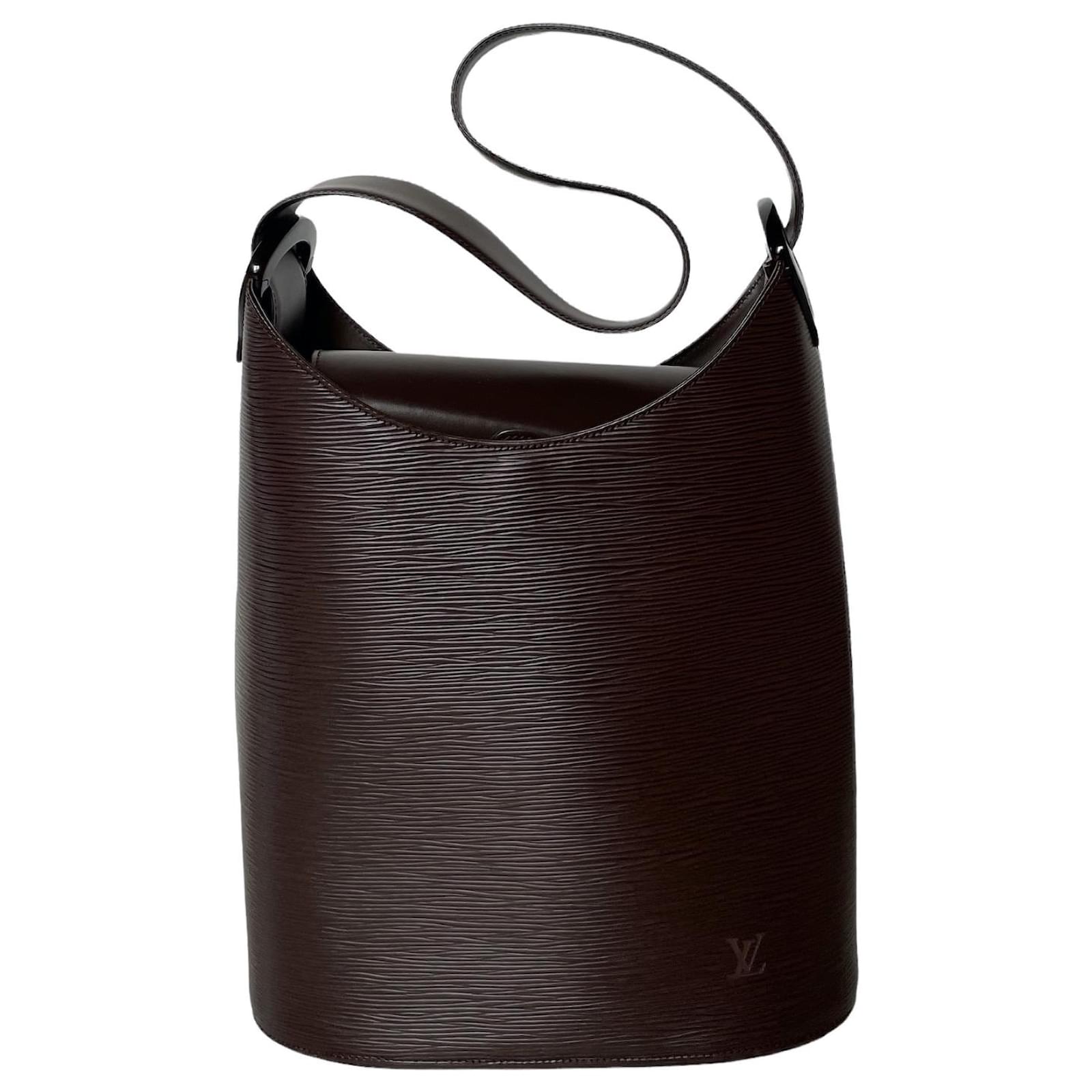 Rare Discontinued Authentic LOUIS VUITTON Black Epi Leather Bucket Bag