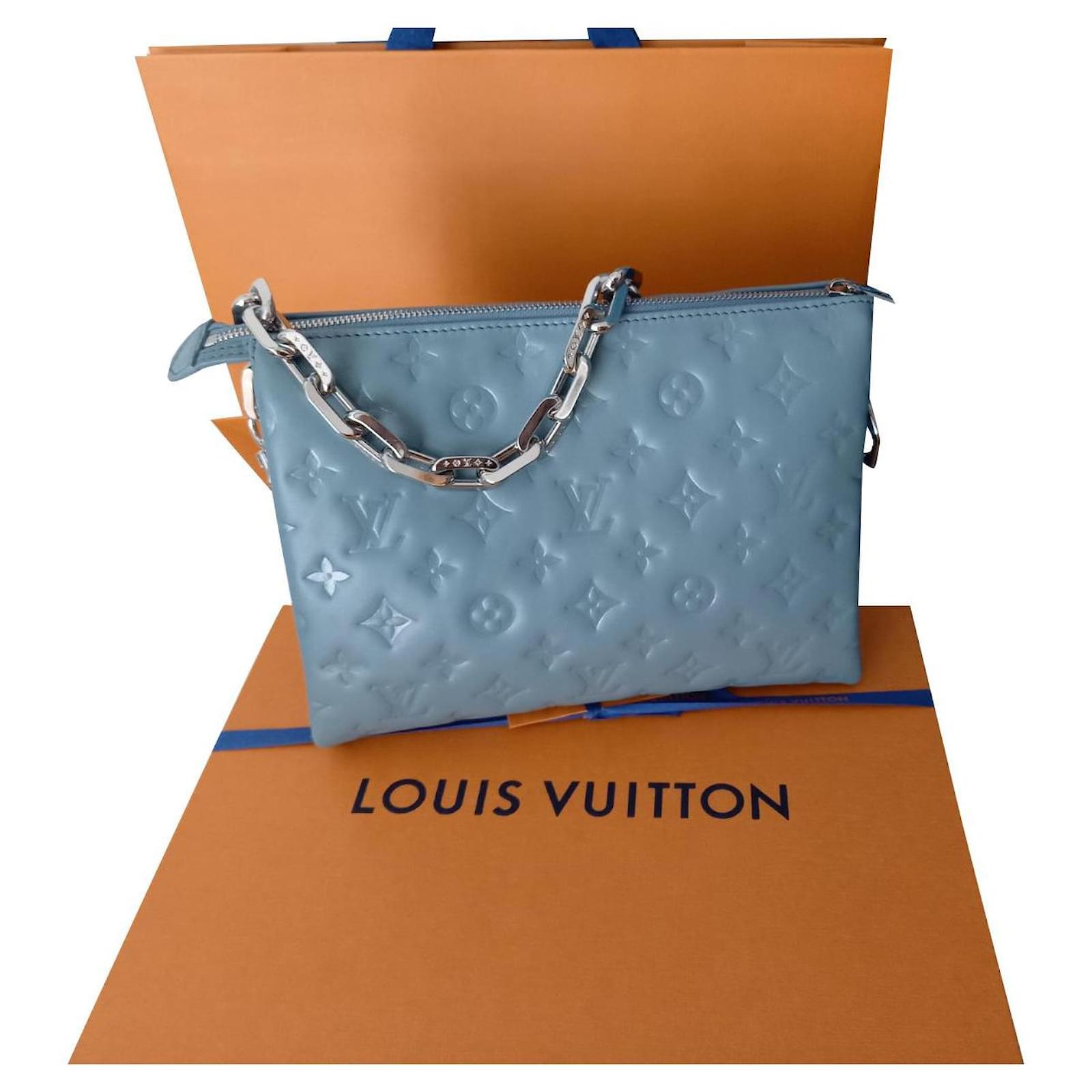 Louis Vuitton LV Coussin PM steel blue Leather ref.725351 - Joli Closet