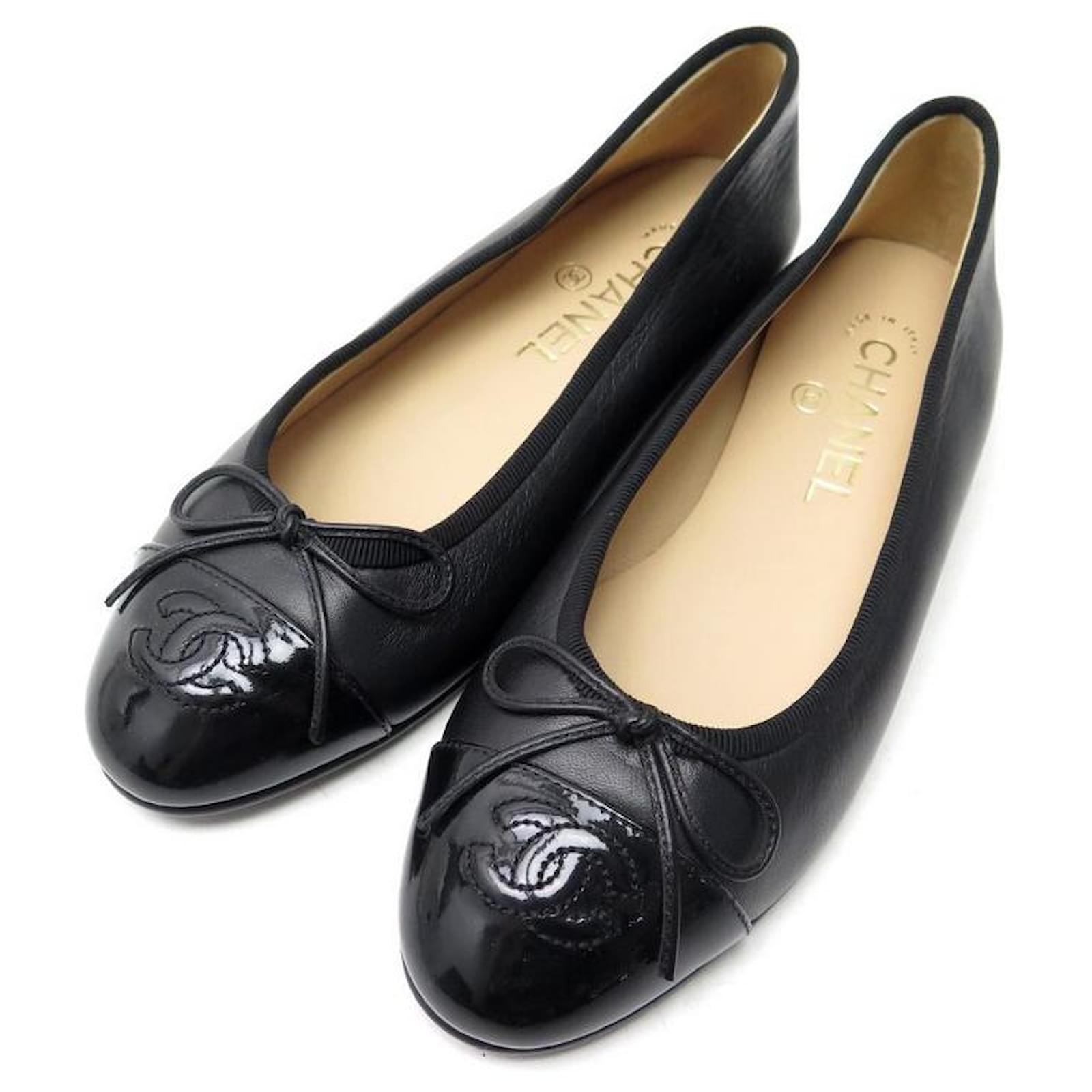 AUTH. NEW CHANEL BALLERINA FLATS SHOES BLACK WHITE PATENT LEATHER