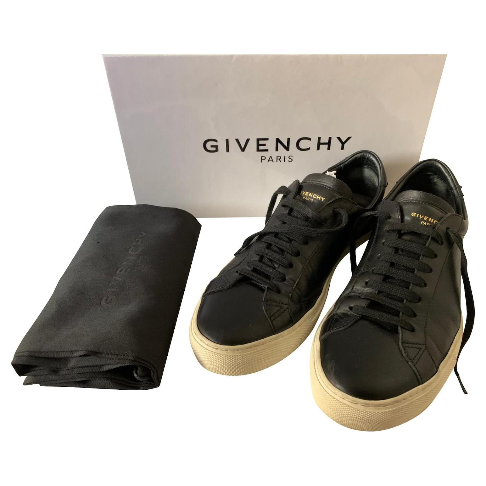 Givenchy Black leather Urban Knots sneakers ref.558092 - Joli Closet