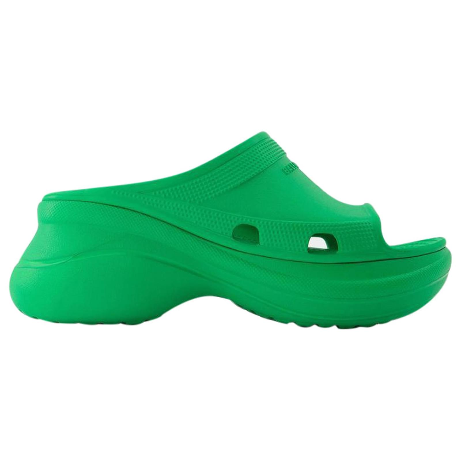 Balenciaga Crocs-Pool 3033 Grasgrüne flache Schuhe