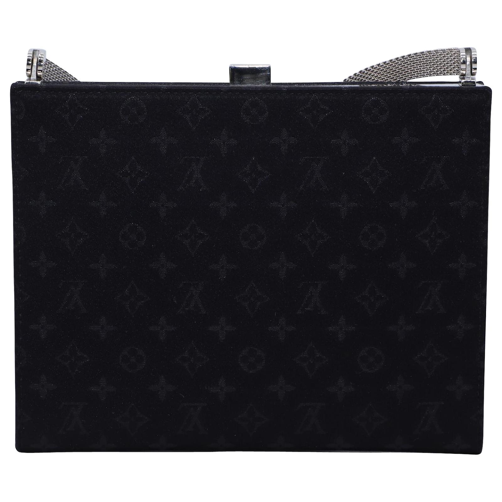 Louis Vuitton Ange PM Monogram Clutch in Black Satin ref.560915 - Joli ...