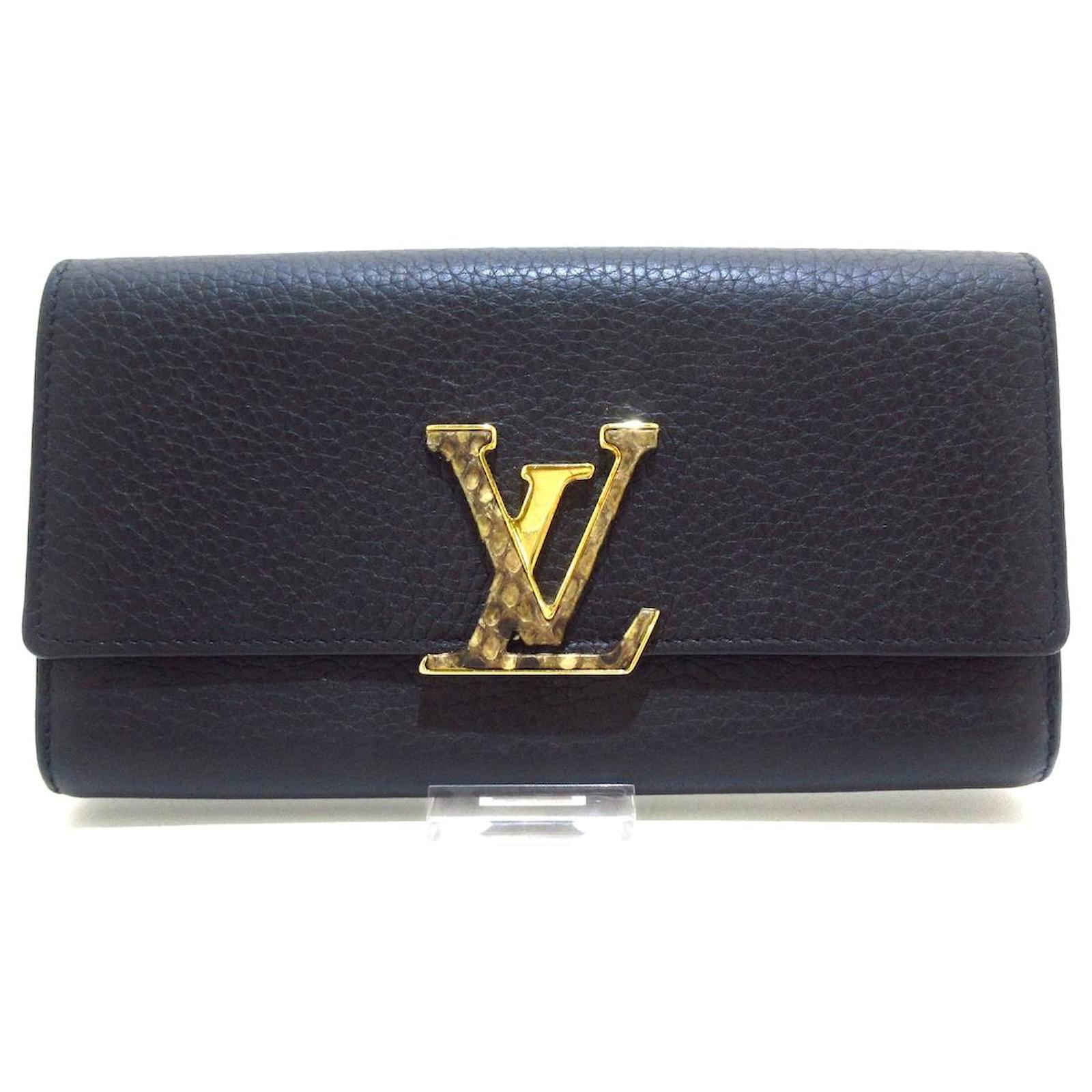 Used Louis Vuitton Capucines Wallets - Joli Closet