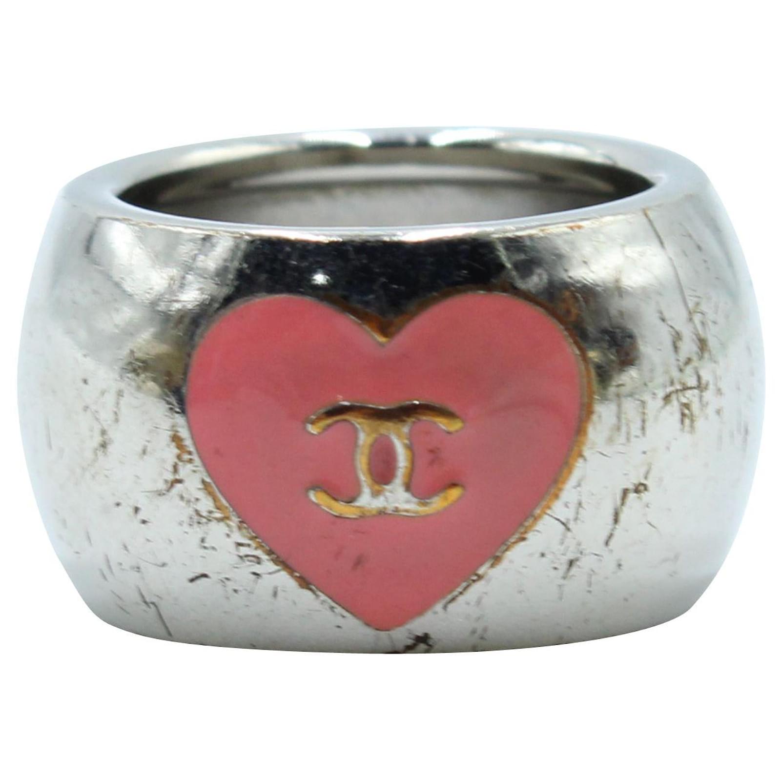 Chanel Pink and Silver Metallic Heart CC Ring Silvery ref.567733 - Joli  Closet