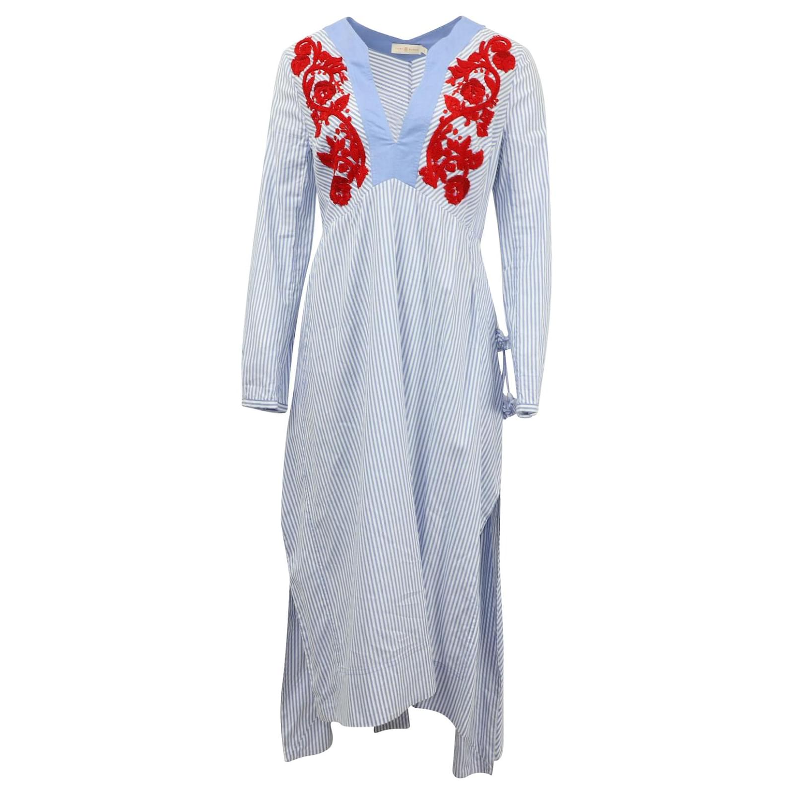 Robe Ancienne Brodée 1922 – Style Bleuette, Occasion
