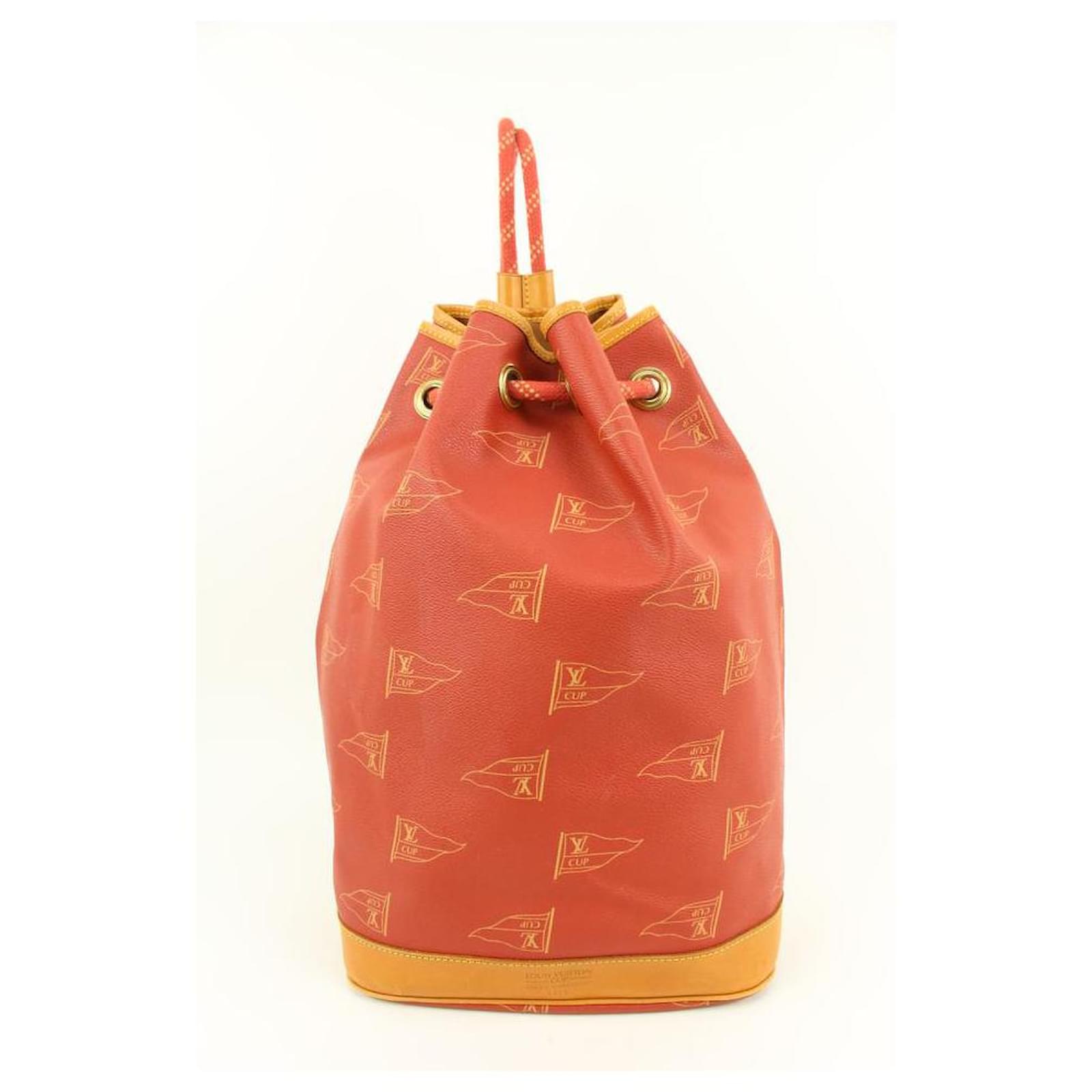 Louis Vuitton 1995 LV Copa Monograma rojo Saint Tropez Bolso hobo