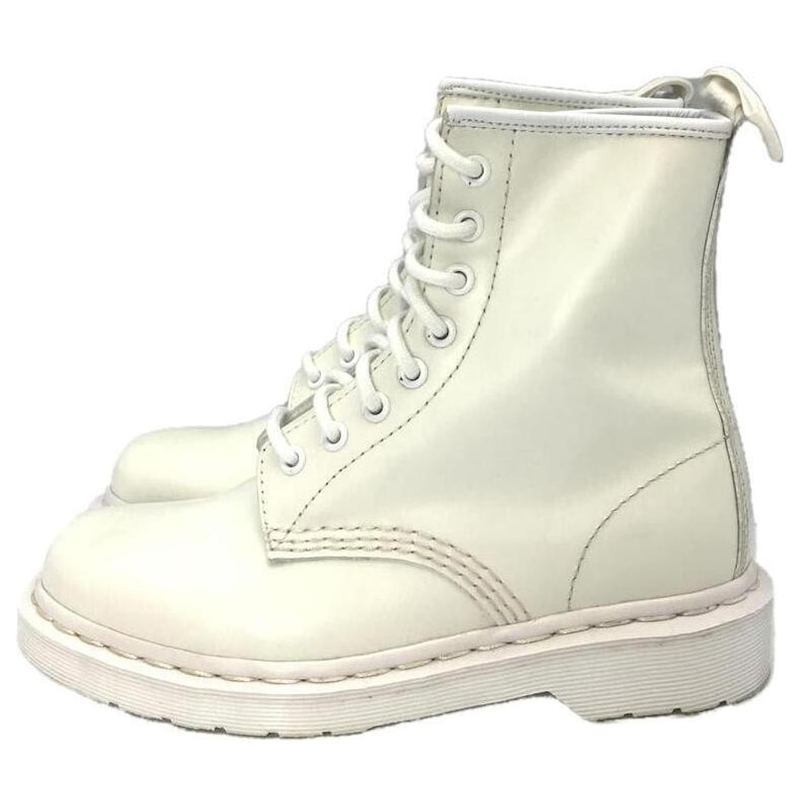 Australische persoon Raad eens lof Dr. Martens Boots White Leather ref.569380 - Joli Closet
