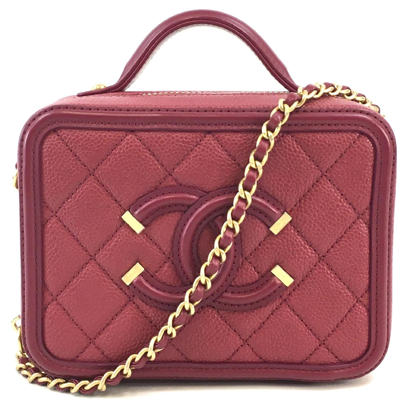 Chanel Filigree Vanity Case CC Quilted Red Caviar Leather ref.570438 - Joli  Closet