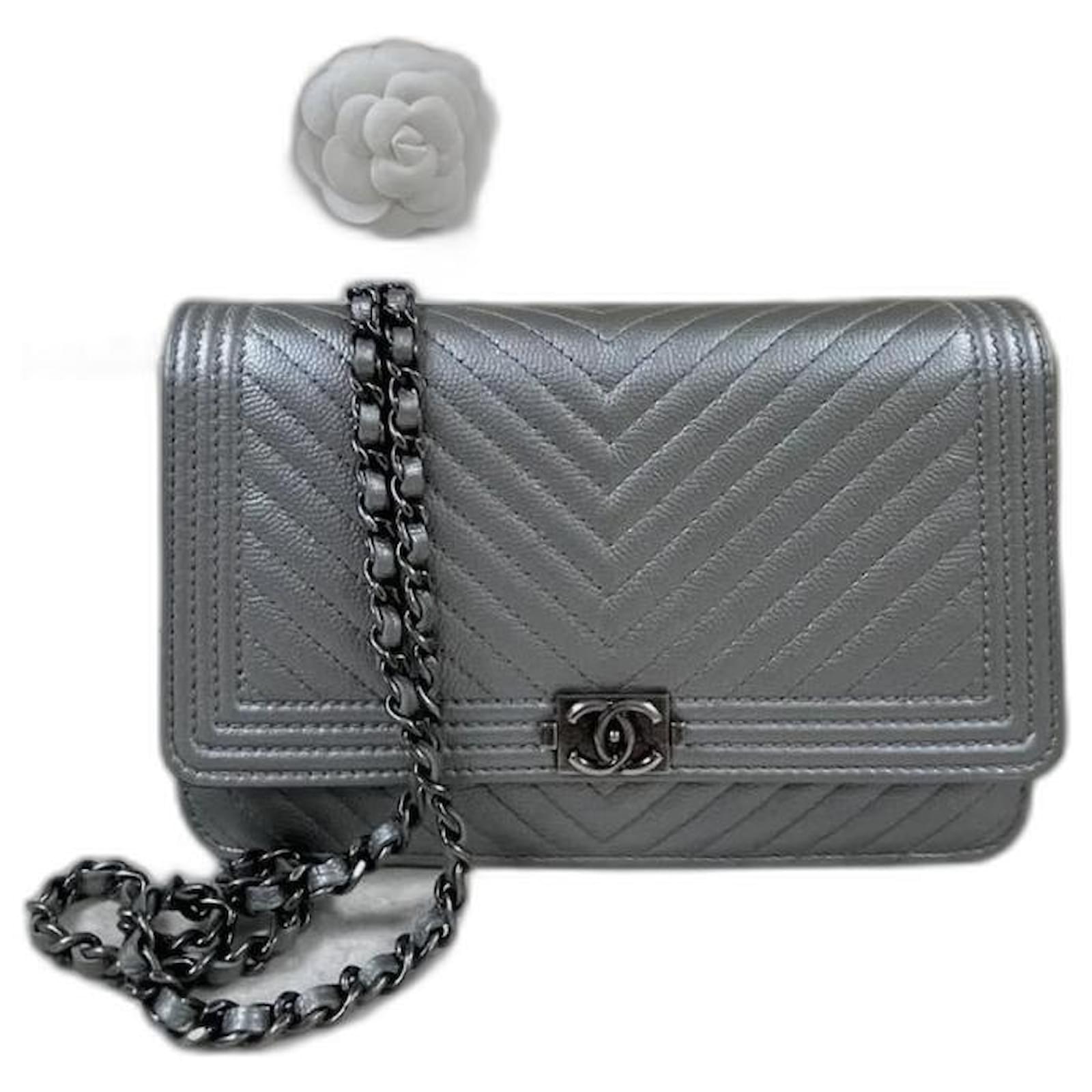 Chanel Silver Caviar Leather Chevron Boy WOC Grey ref.570462
