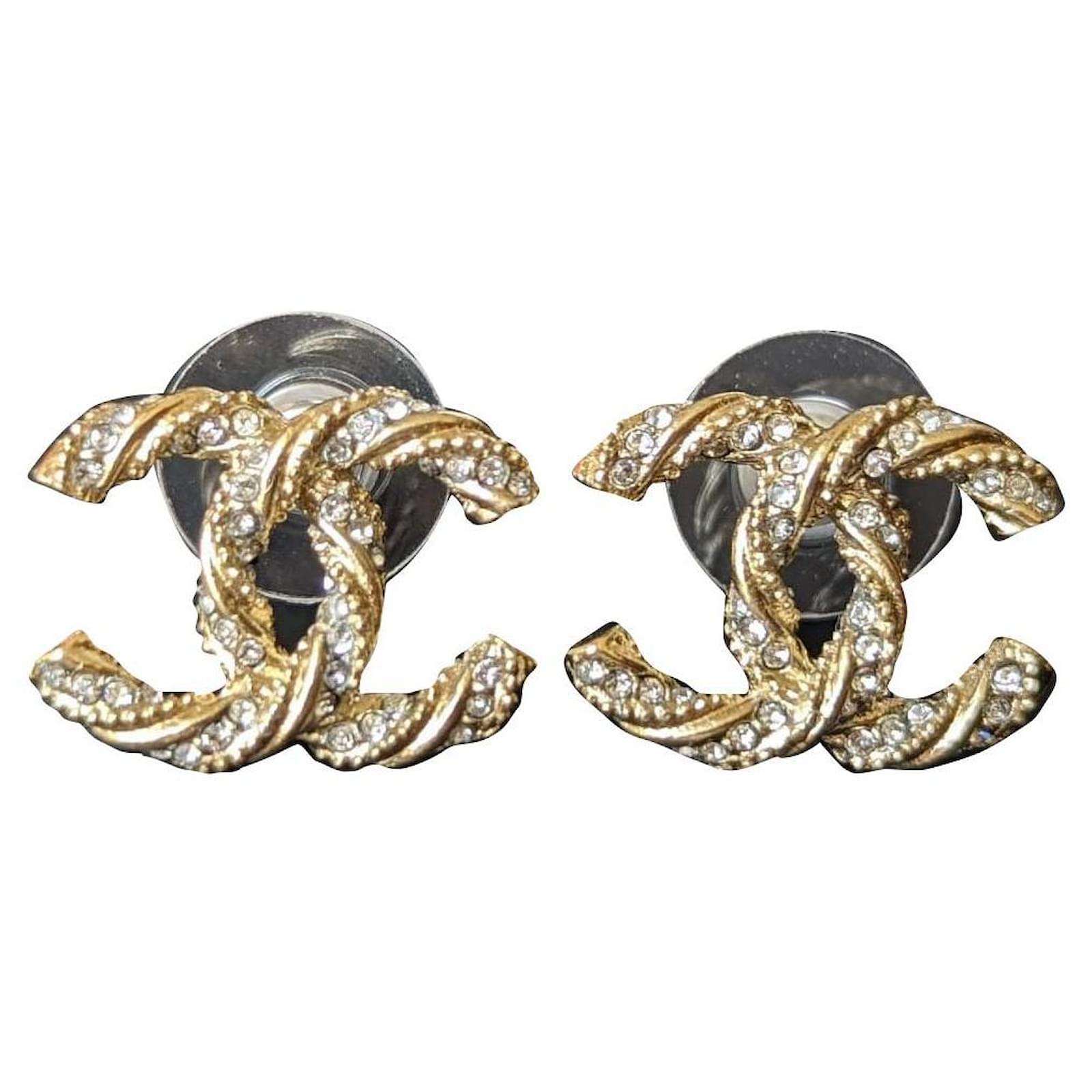 Chanel CC 13P Twisted crystal logo earrings gold colour hardware