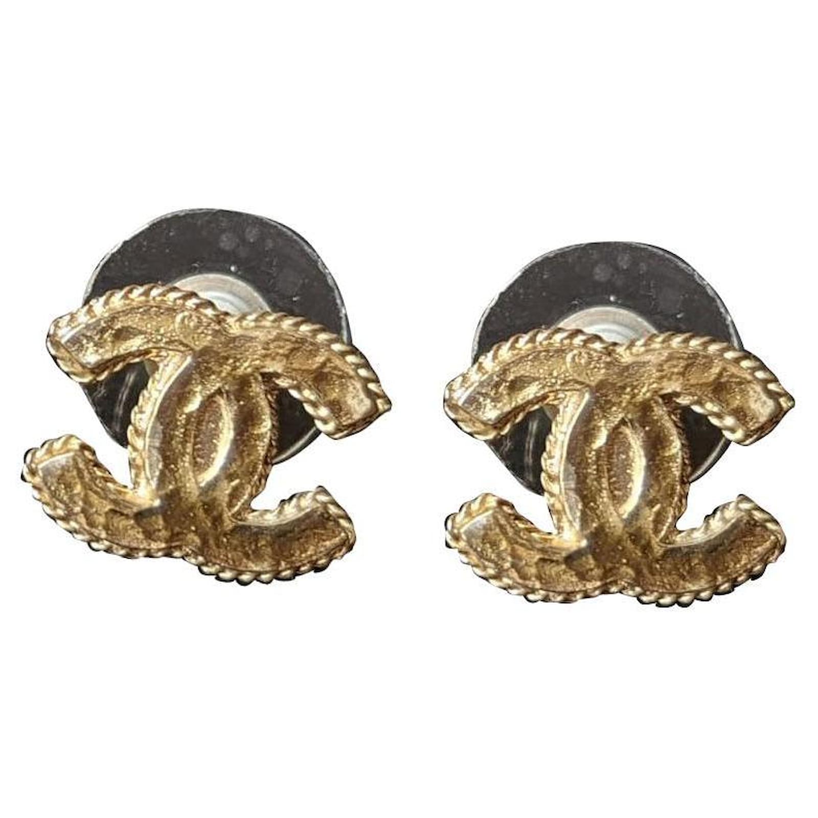 Chanel CC 12A earrings GHW gold tone earrings studs with box Golden Metal  ref.572307 - Joli Closet