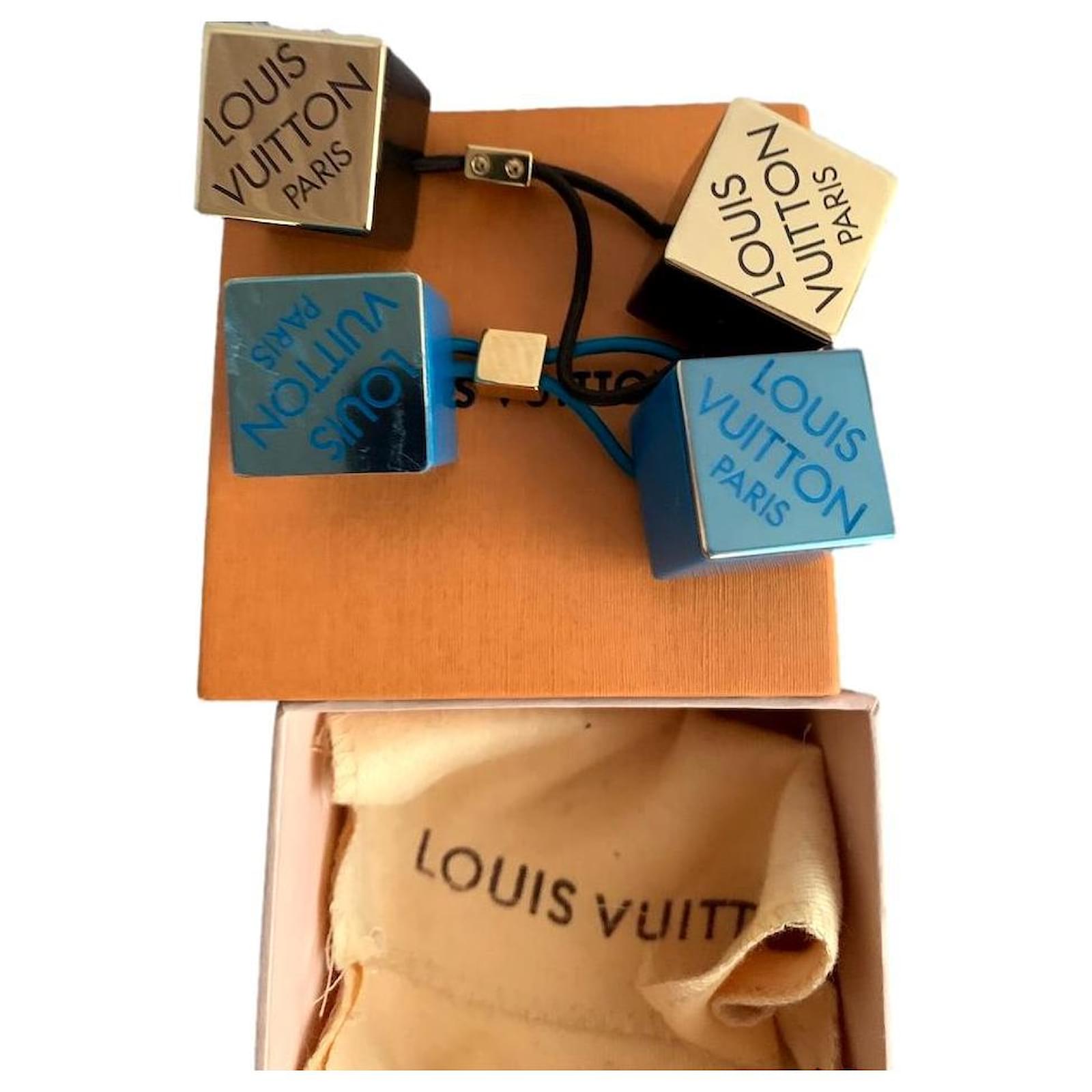 Louis Vuitton Hair accessories Multiple colors Plastic ref.572771 - Joli  Closet