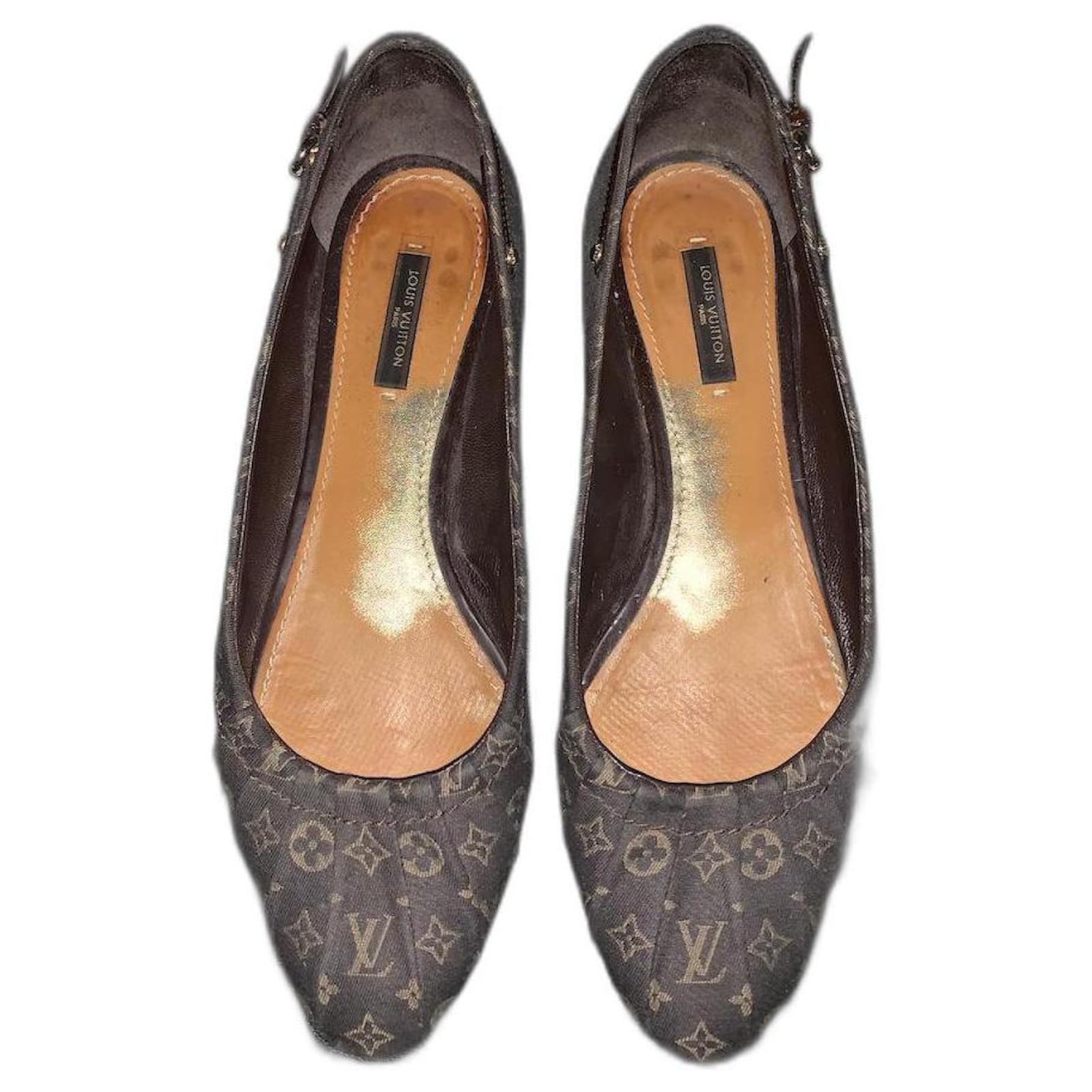 Louis Vuitton, Shoes, Louis Vuitton Brown Ballet Flat Shoes