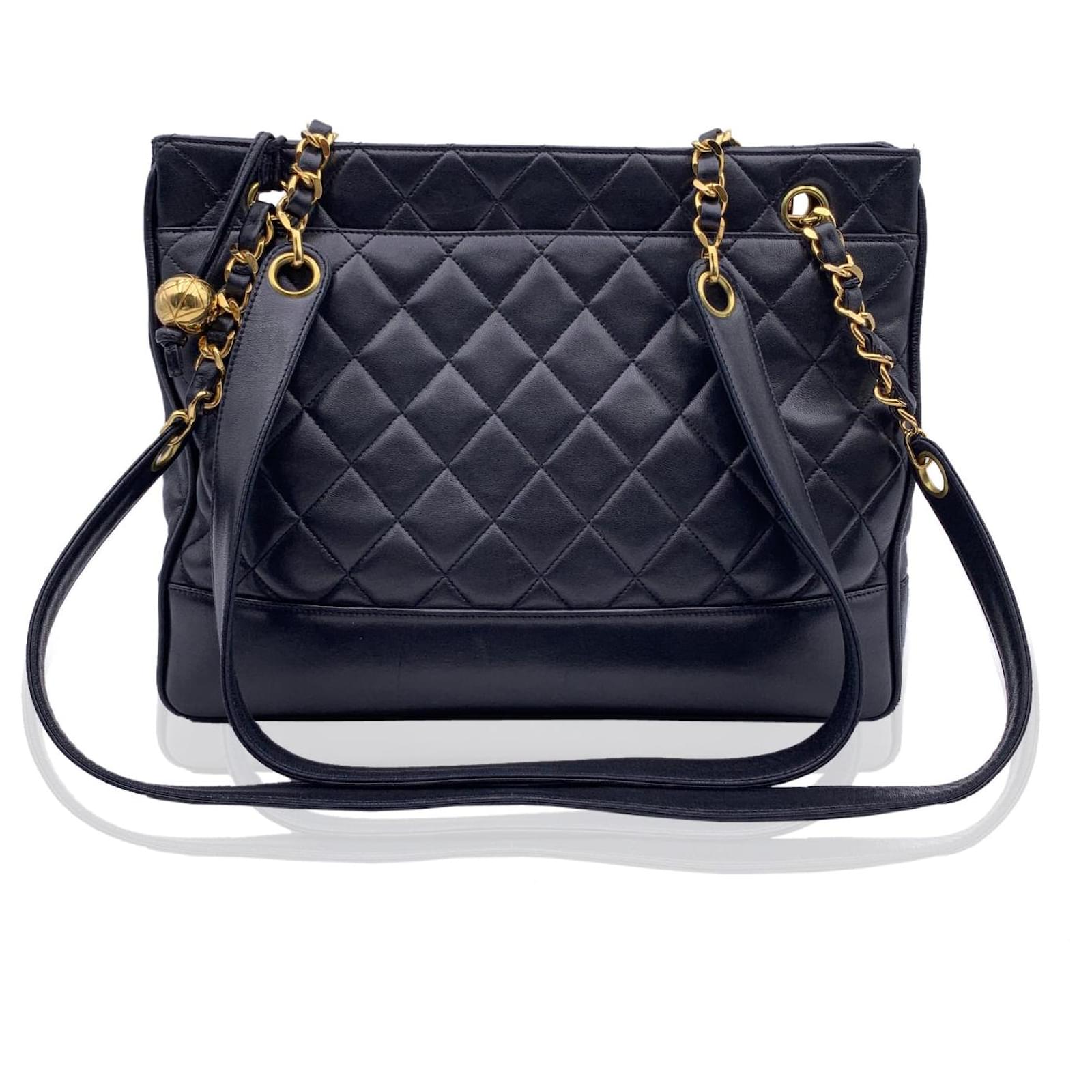 Chanel Vintage Black Quilted Leather Shoulder Bag Tote ref.575416