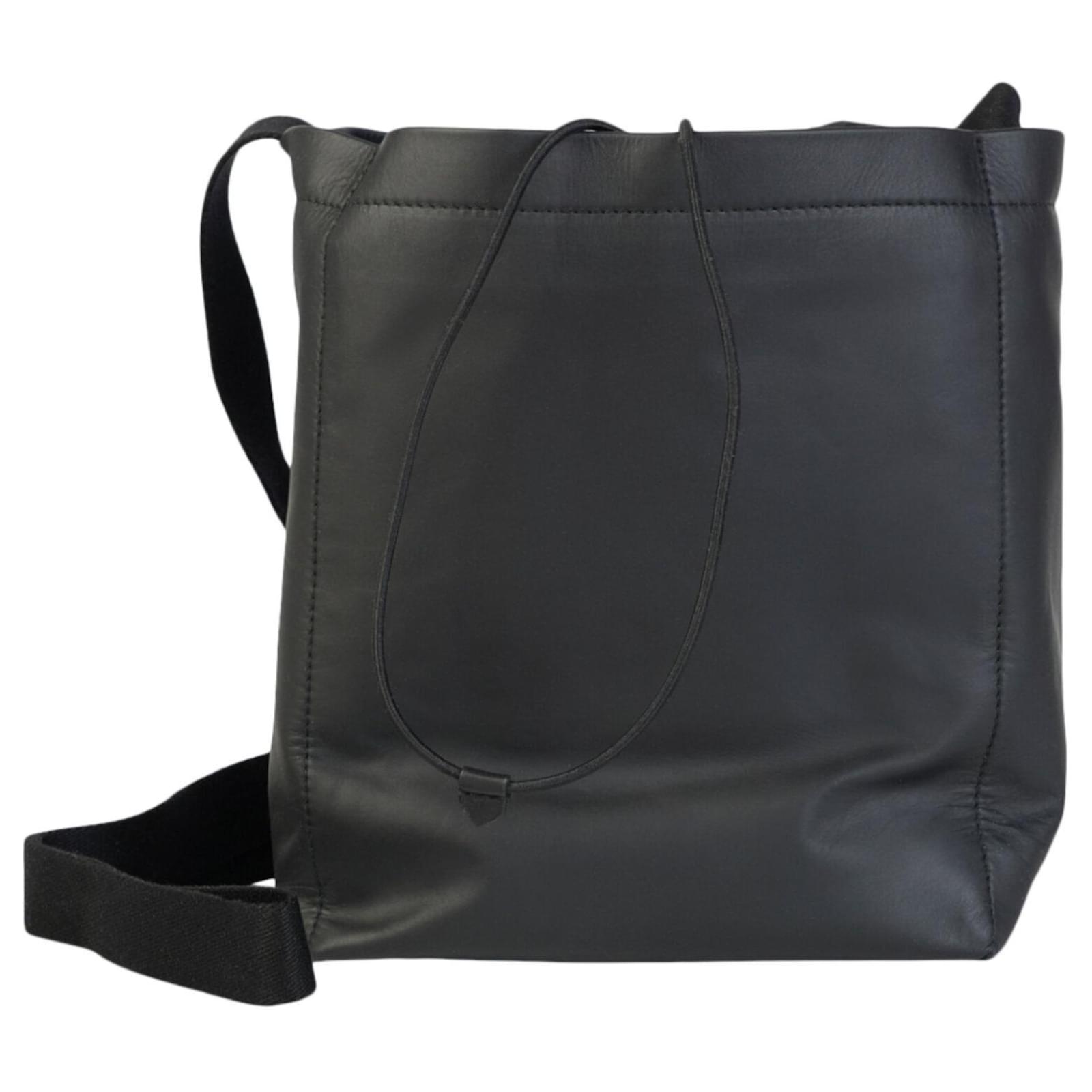 Bottega Veneta Drawstring Box Messenger Bag Black Leather ref.578263 ...