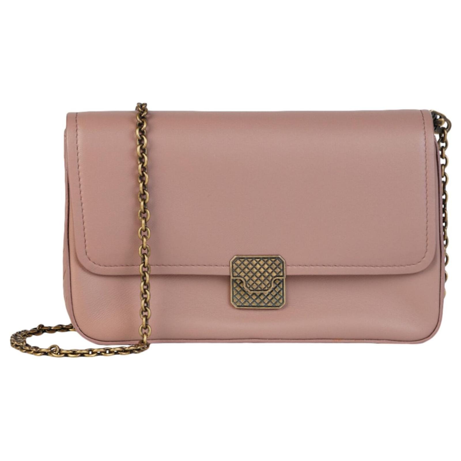 Bottega Veneta Textured Lock Crossbody Pink Leather ref.578405 - Joli ...