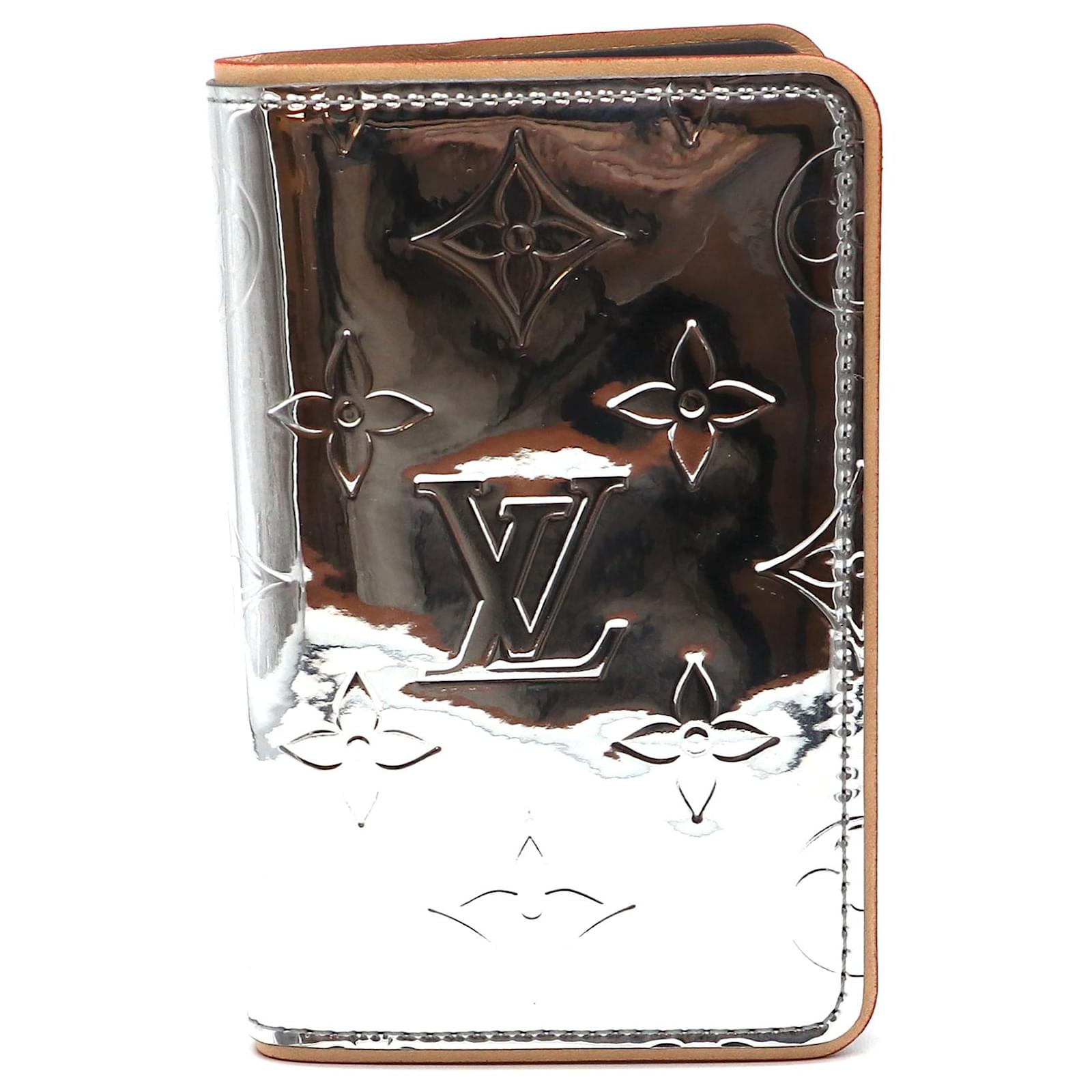 Louis Vuitton Silver Mirror Virgil Pocket Organizer Wallet Silvery Leather  ref.578446 - Joli Closet