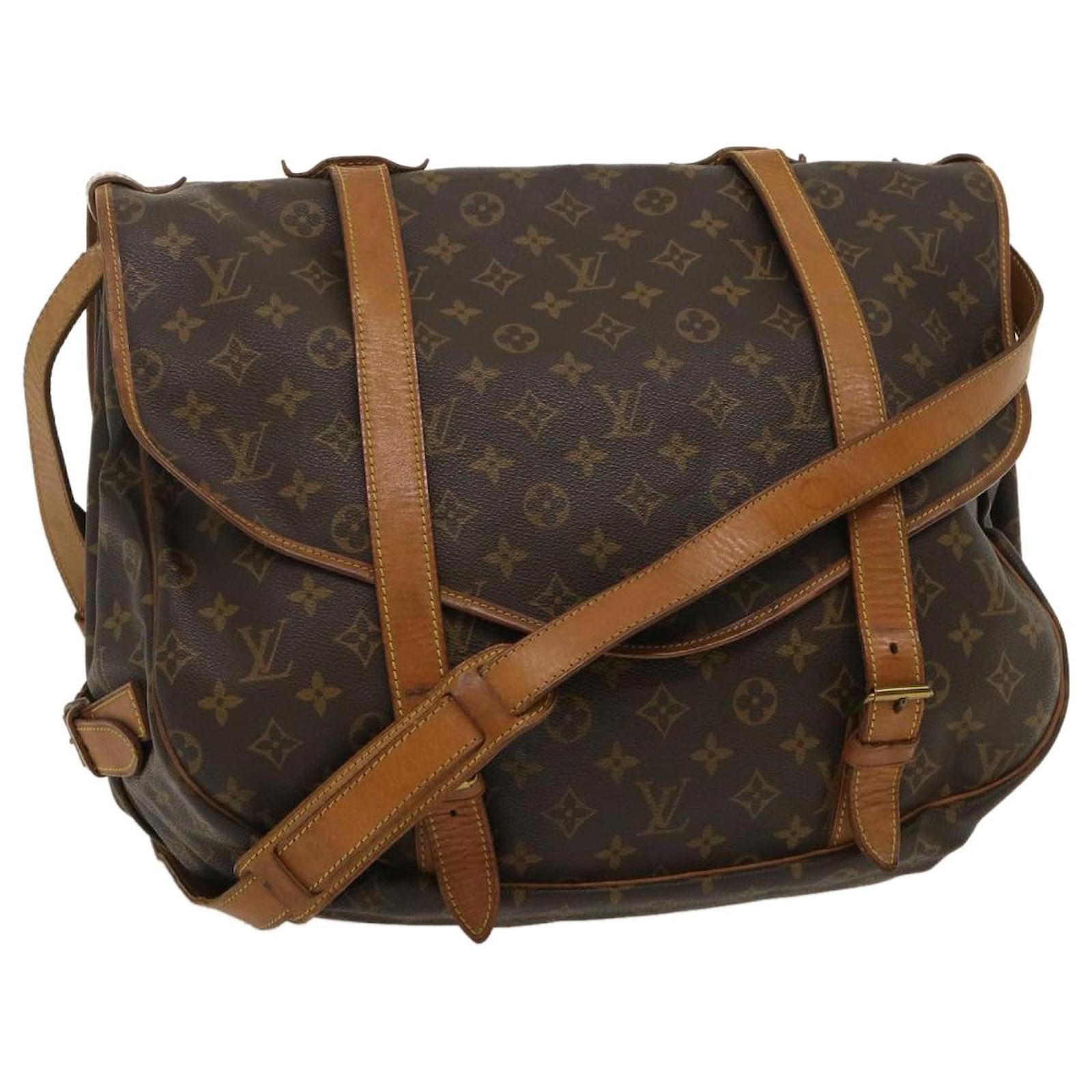 Louis Vuitton Saumur 43 Shoulder Bag
