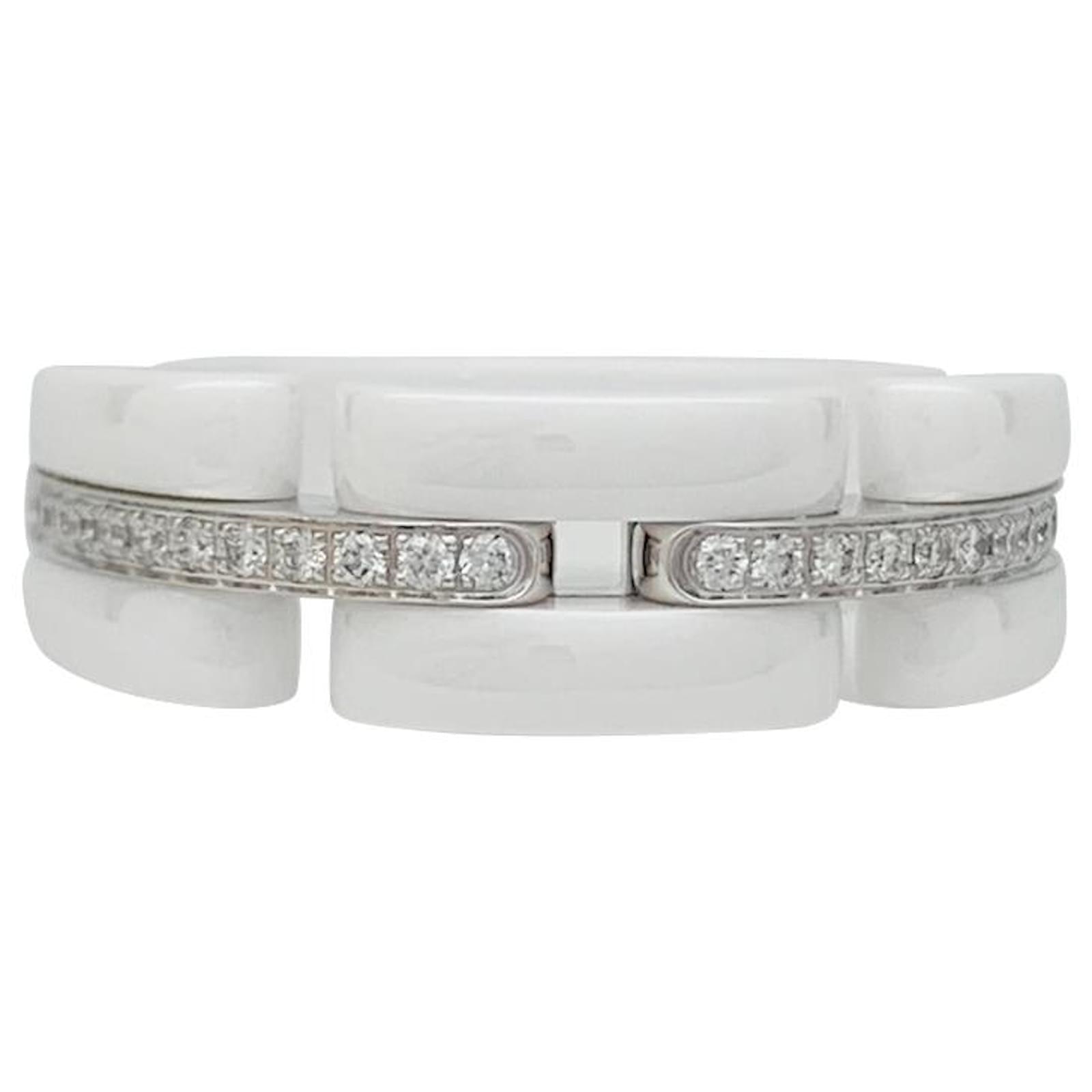 Chanel Ultra ceramic ring, white gold and diamonds. ref.584772 - Joli  Closet
