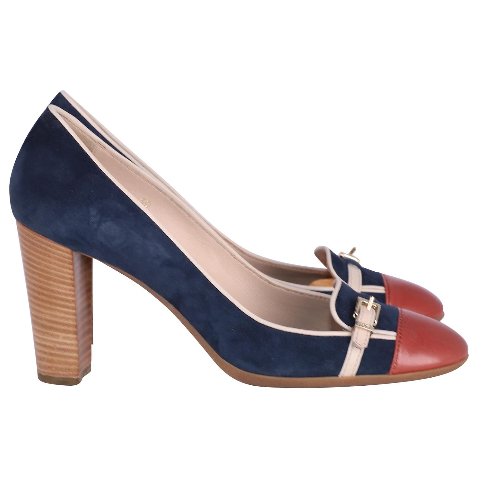 Tod's suede pumps hotsell