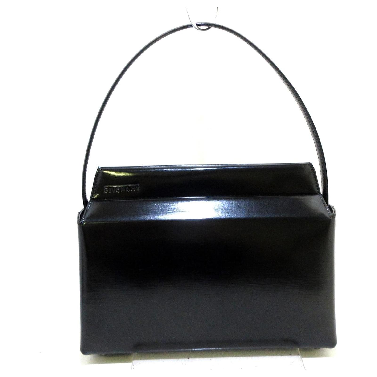 Givenchy Handbag Black Leather ref.585969 Joli Closet